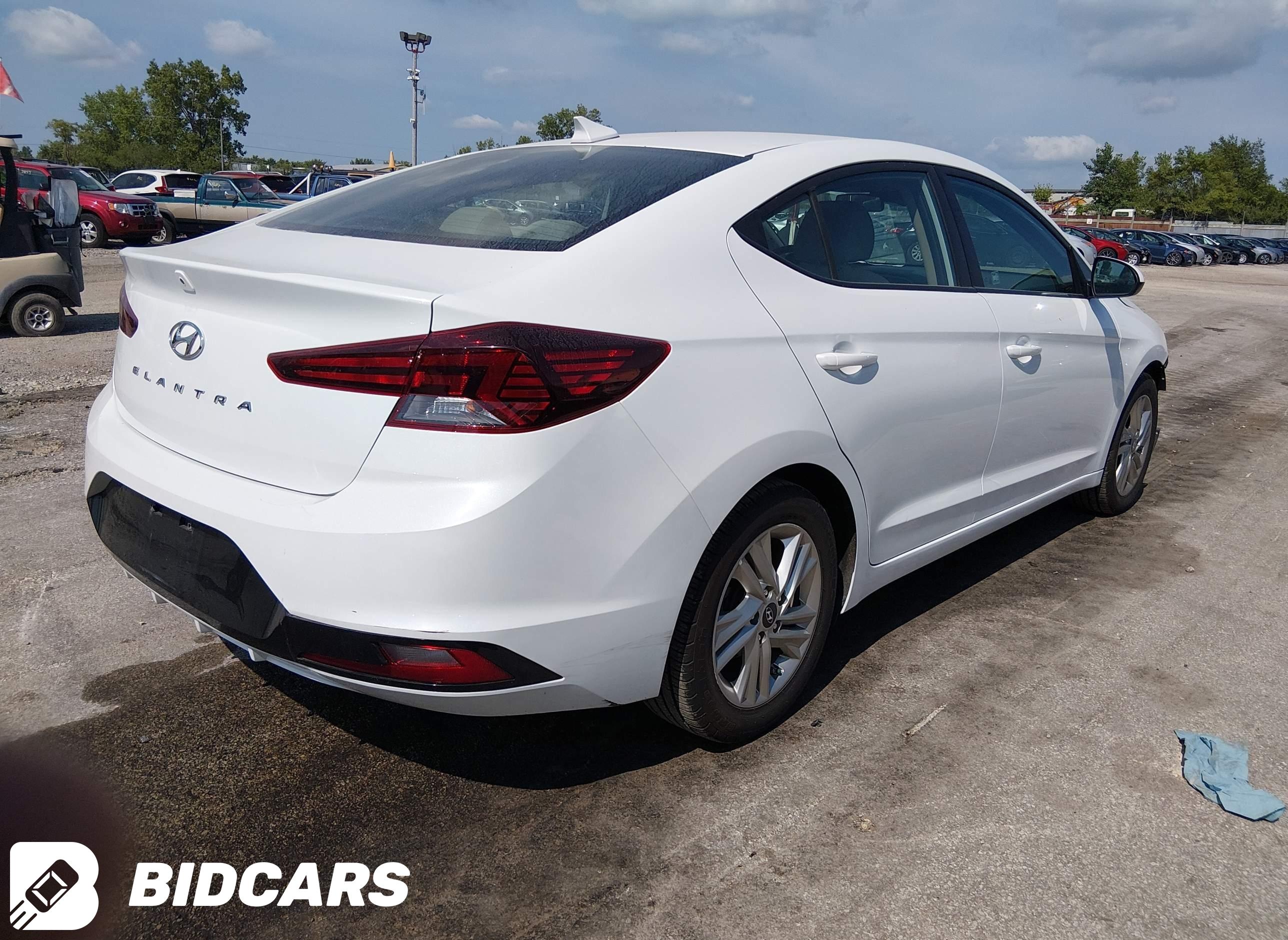 2019 Hyundai Elantra, Sel