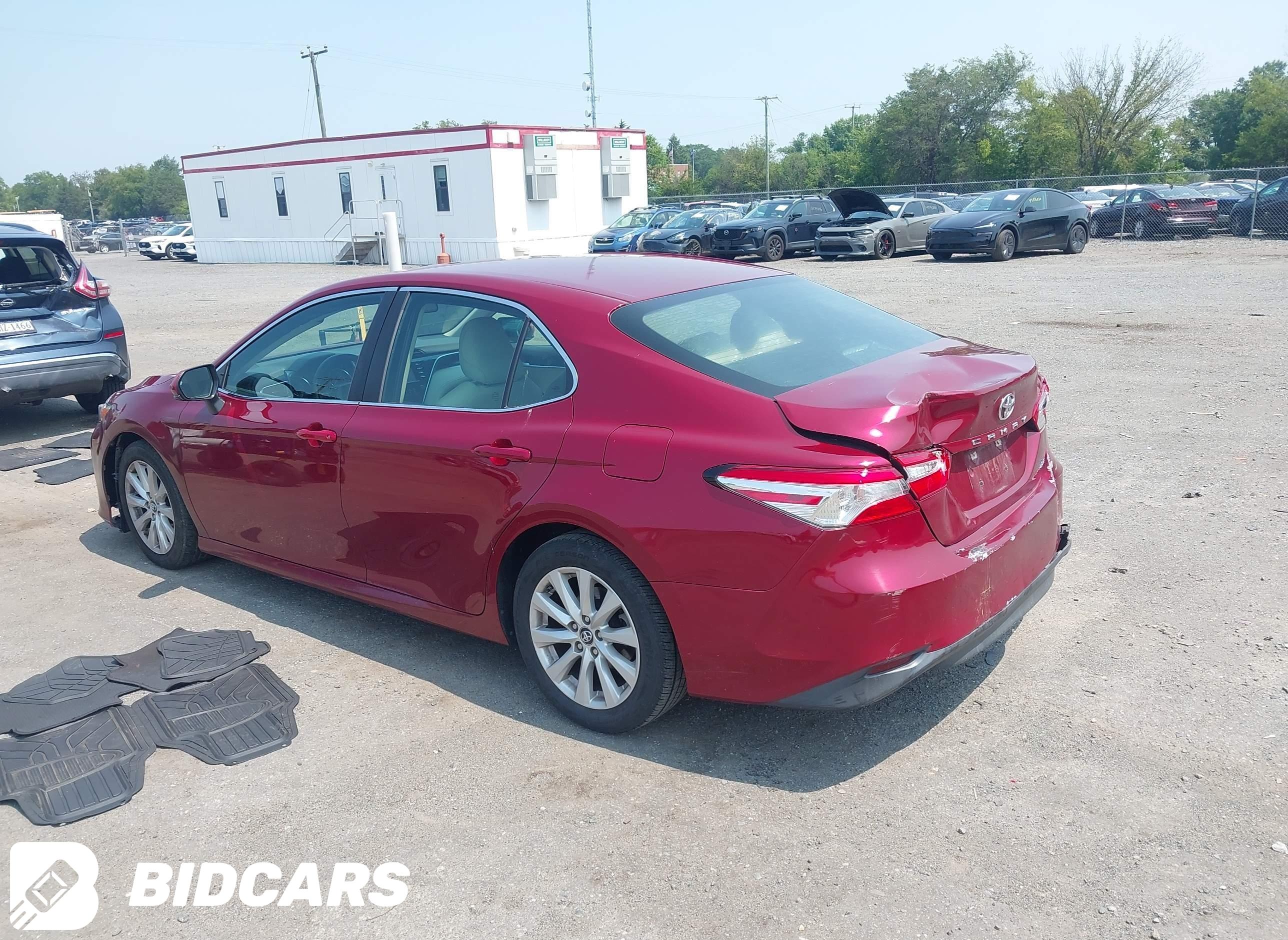 2018 Toyota Camry, LE