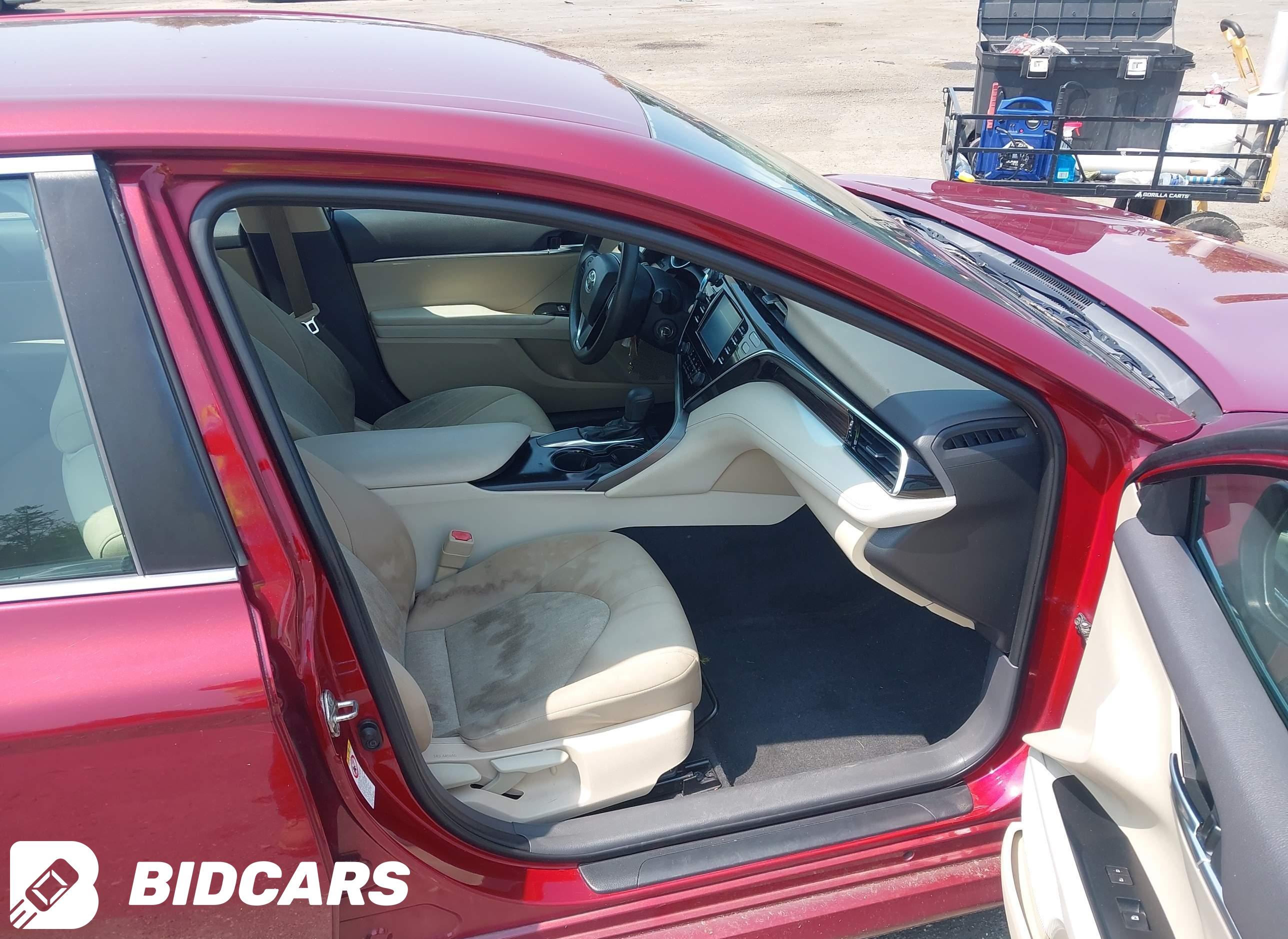 2018 Toyota Camry, LE
