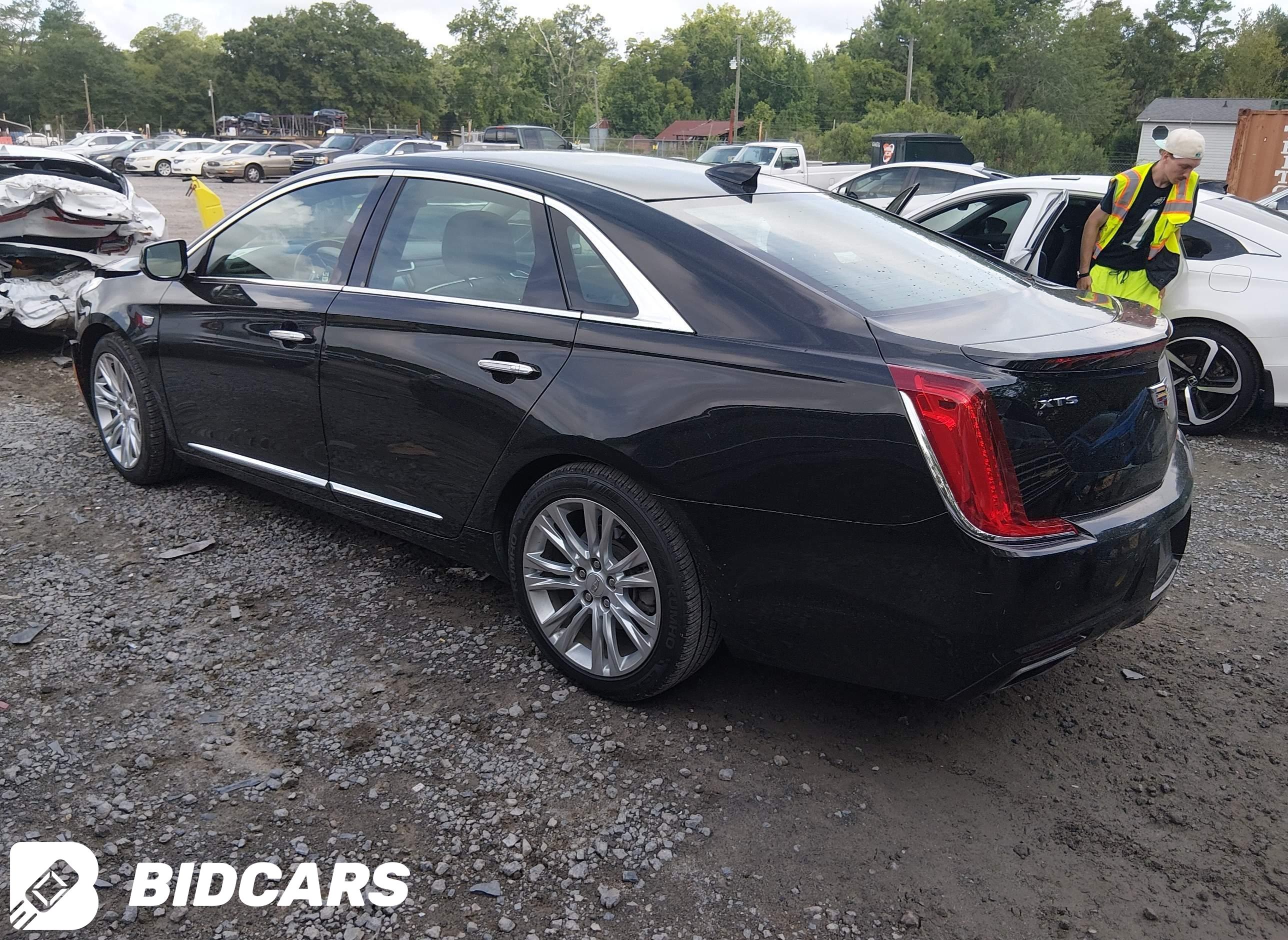2018 Cadillac XTS, Luxury