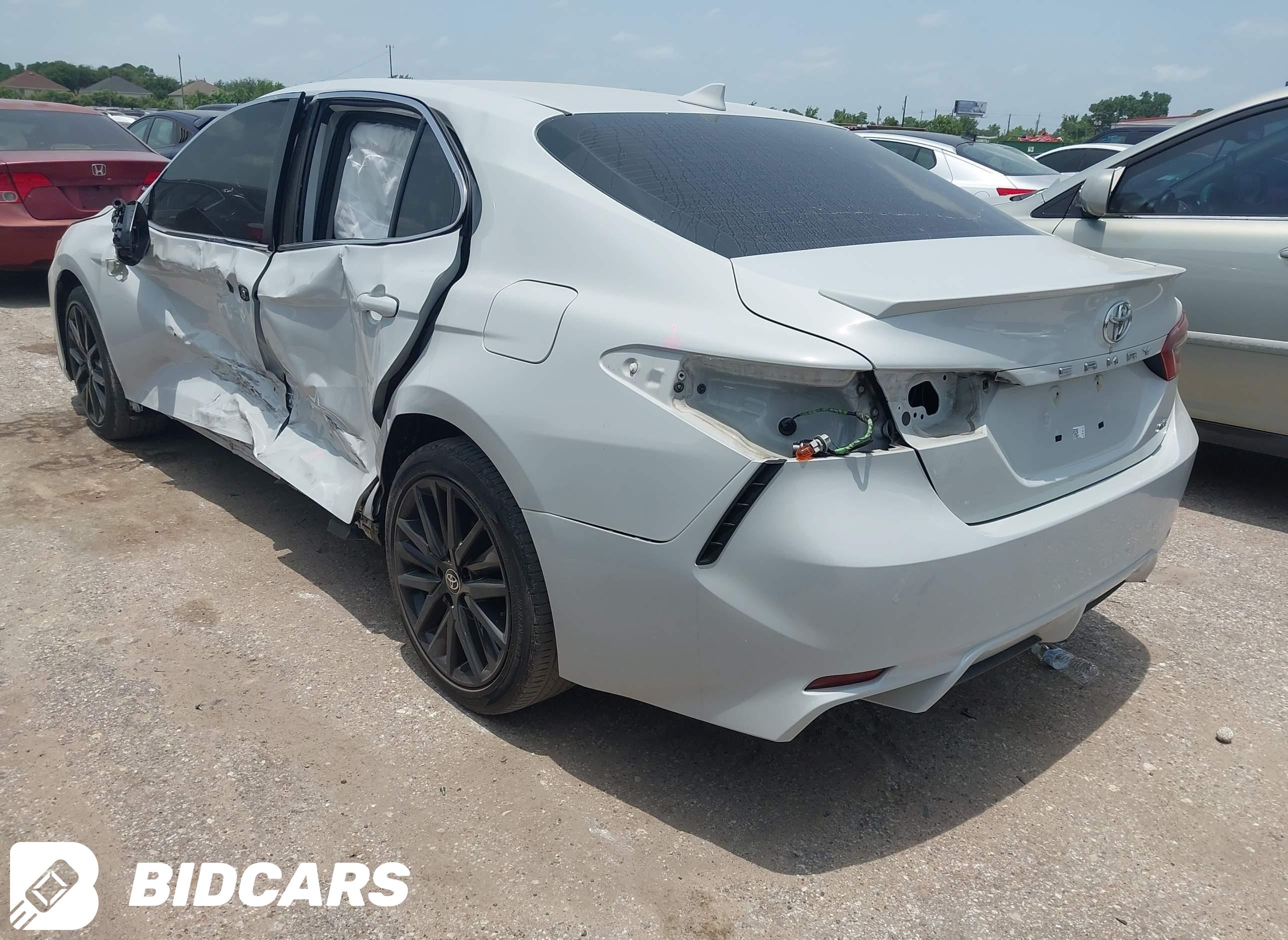 2022 Toyota Camry, SE