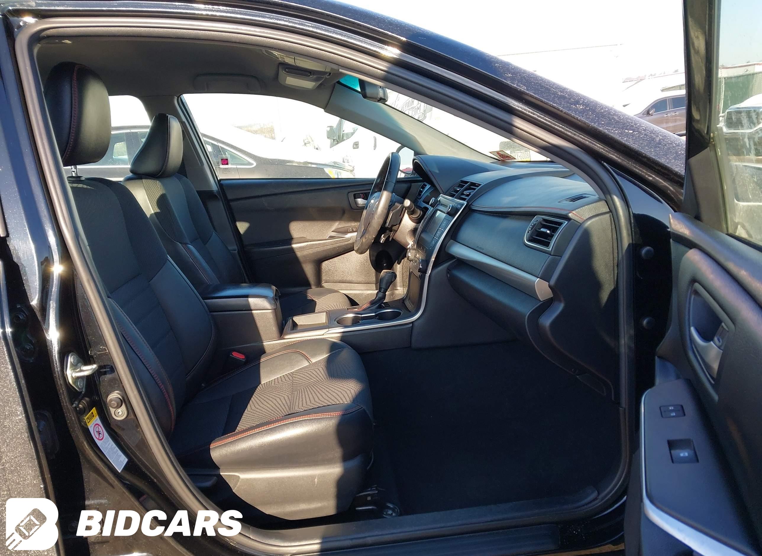 2017 Toyota Camry, SE