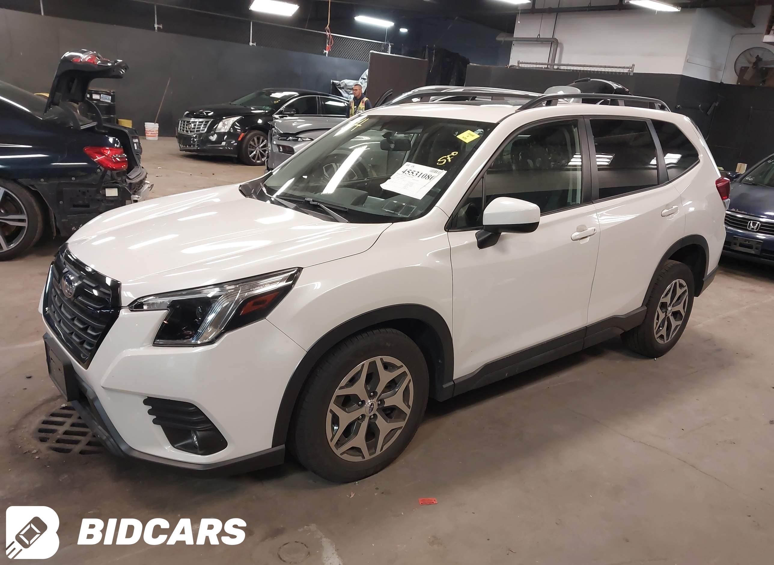 2024 Subaru Forester, Premium
