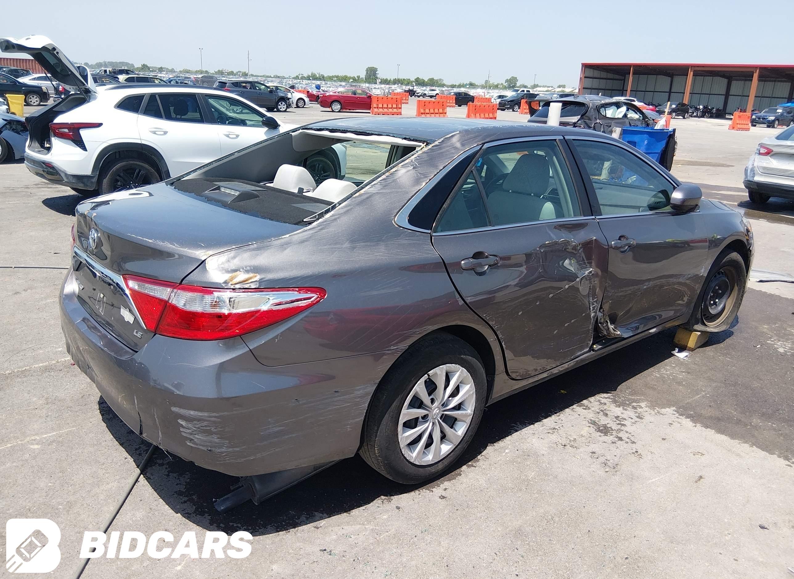2017 Toyota Camry, LE