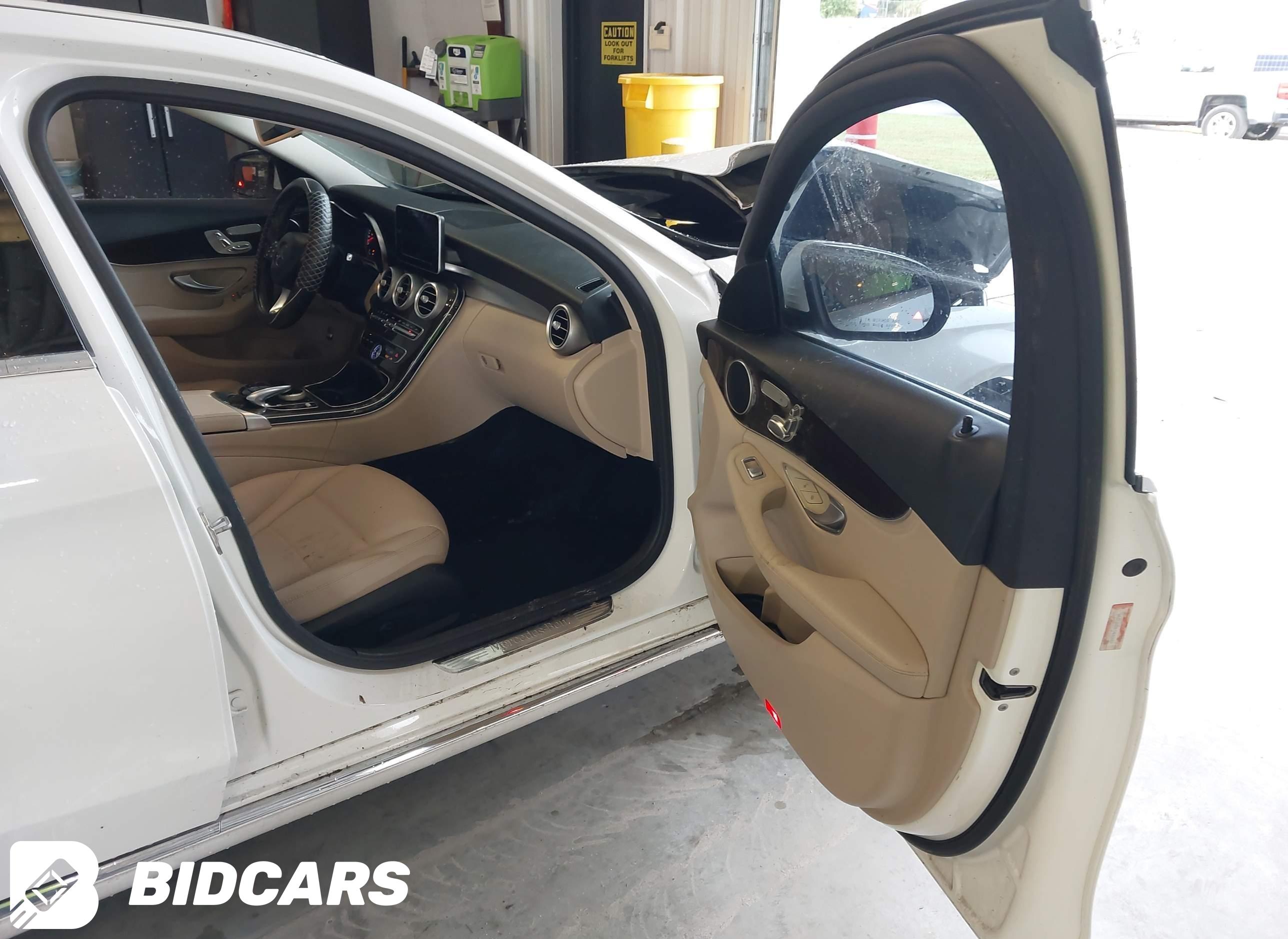 2016 Mercedes-Benz C 300