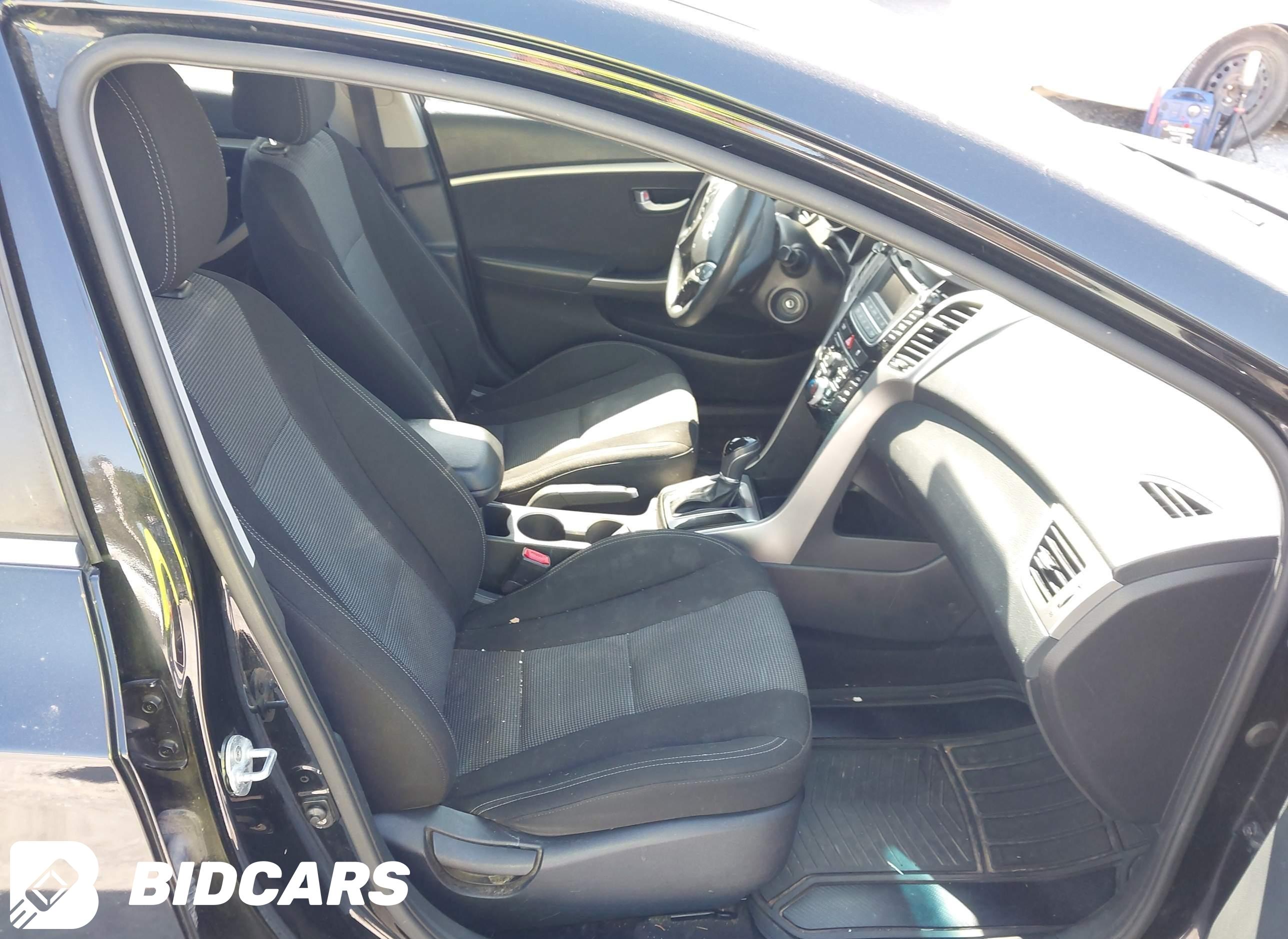 2017 Hyundai Elantra, GT
