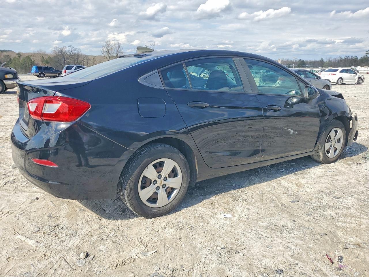 2018 Chevrolet Cruze, LS