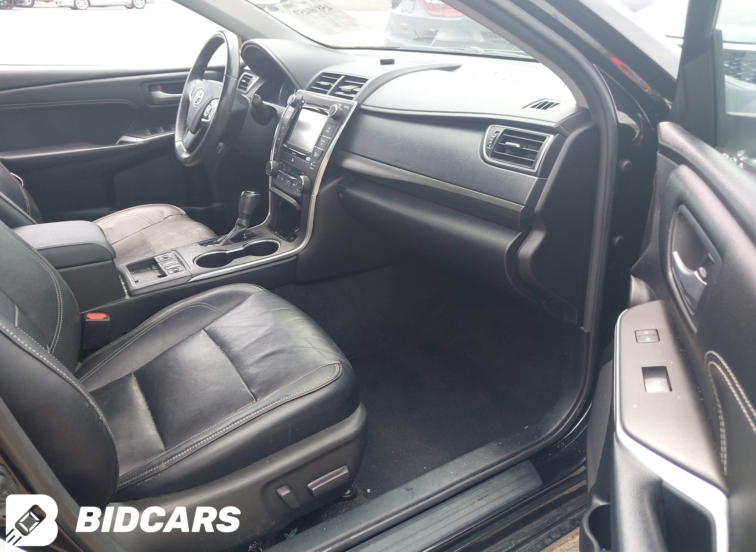 2017 Toyota Camry, Hybrid Xle