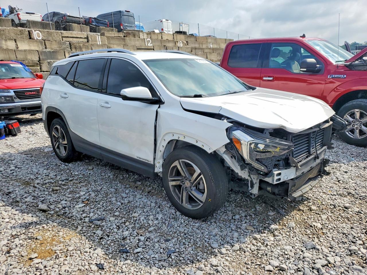 2020 GMC Terrain, Slt