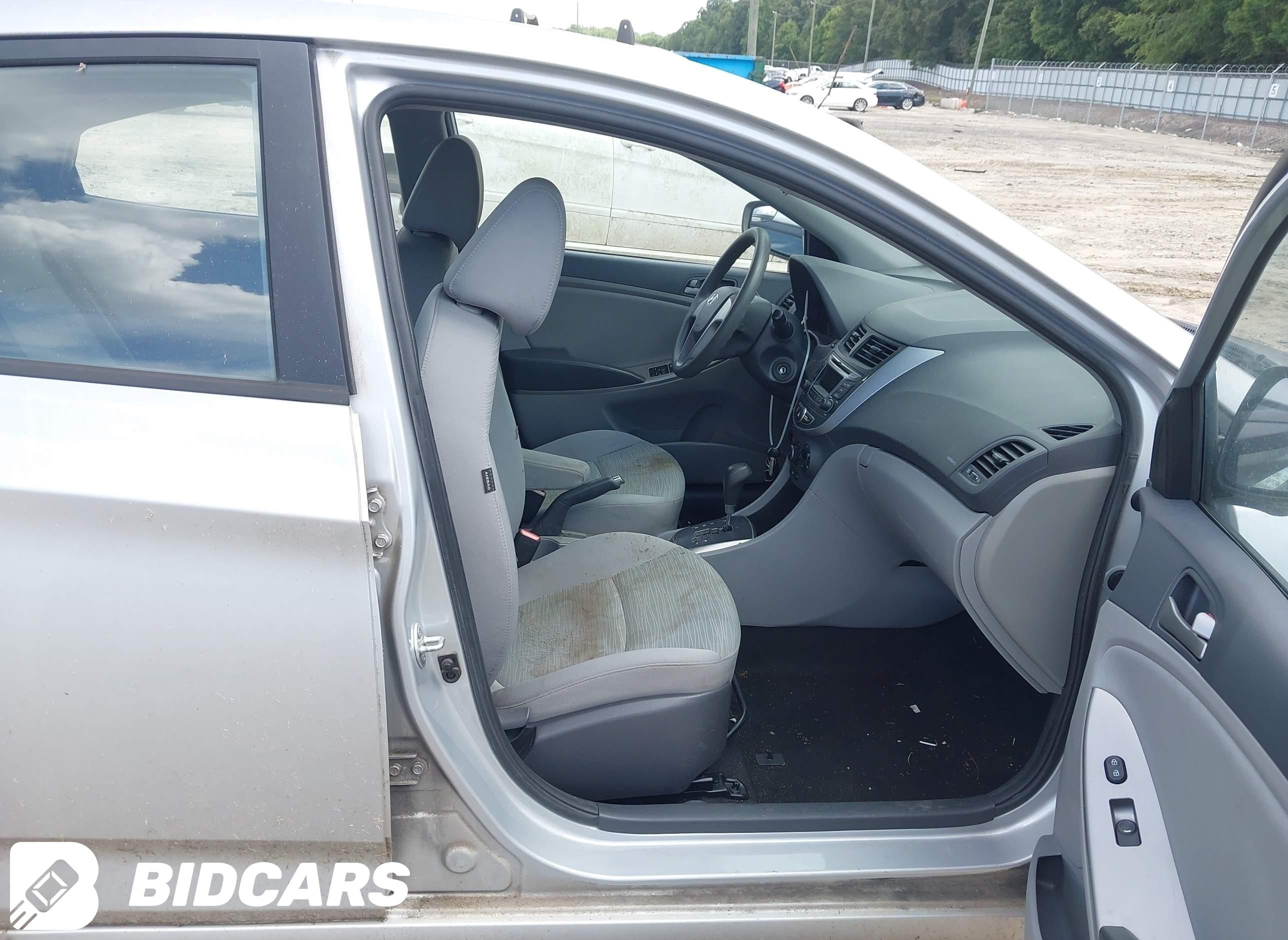 2015 Hyundai Accent, Gls