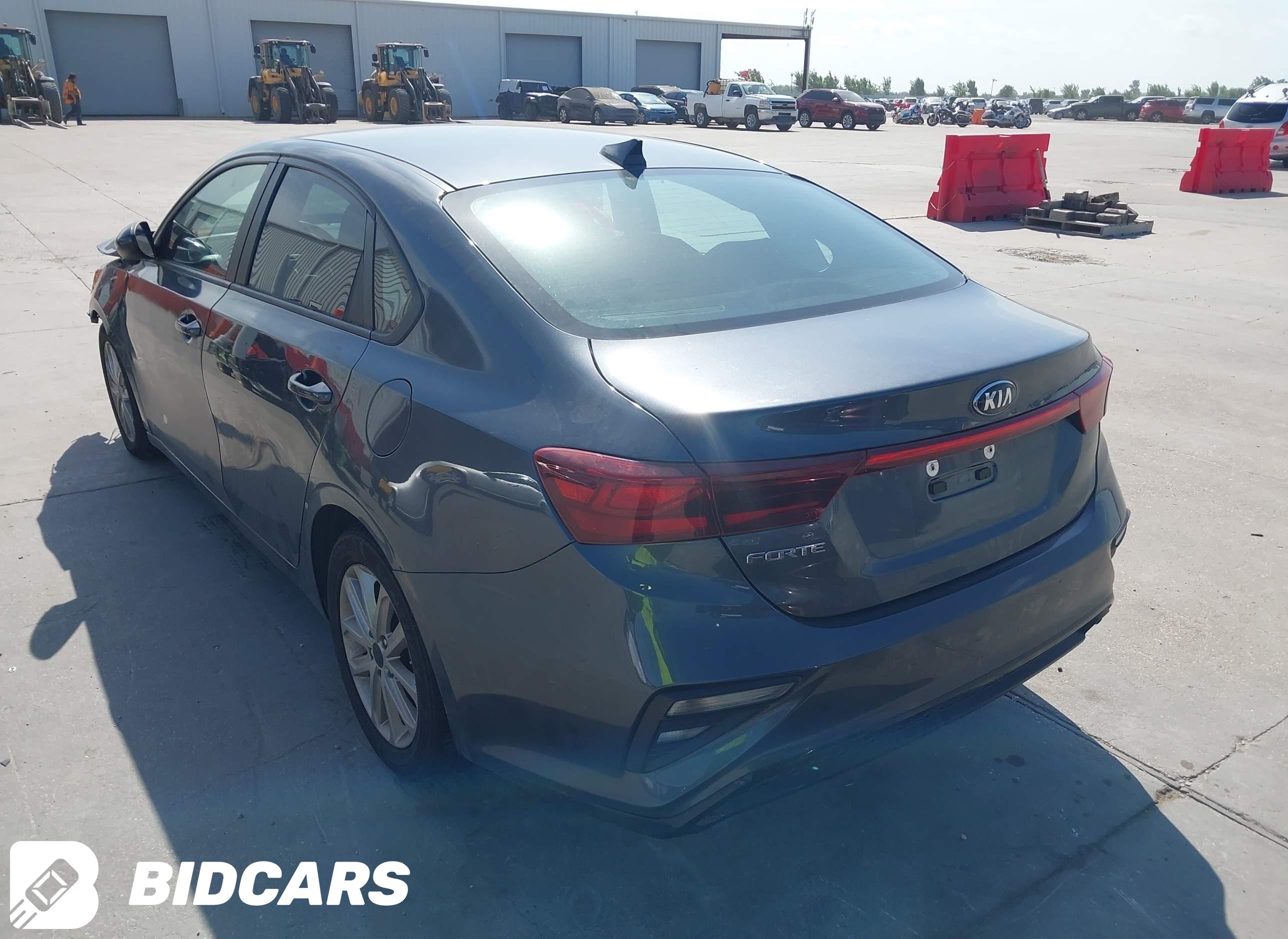 2021 KIA Forte, Lxs