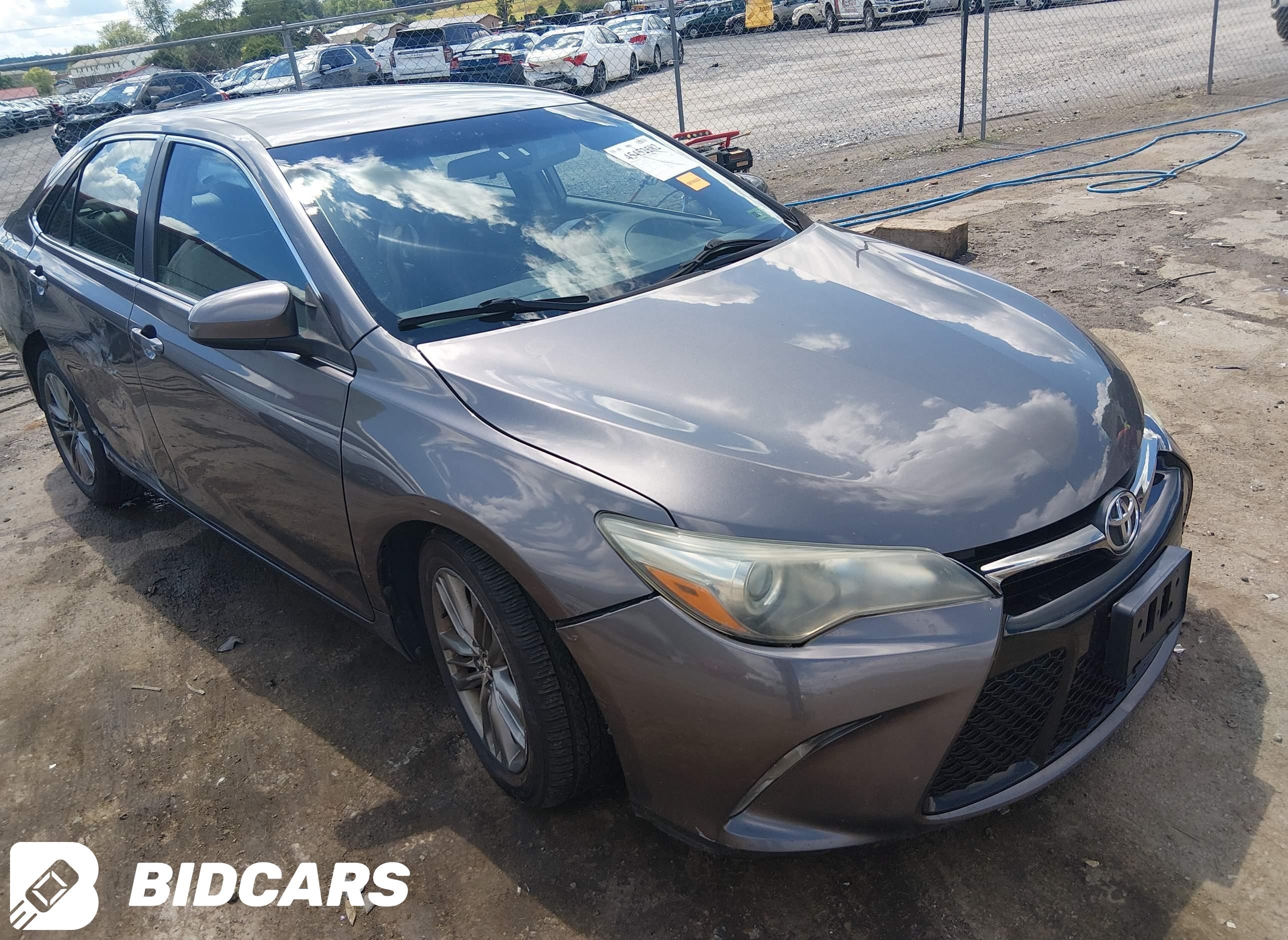 2015 Toyota Camry, SE