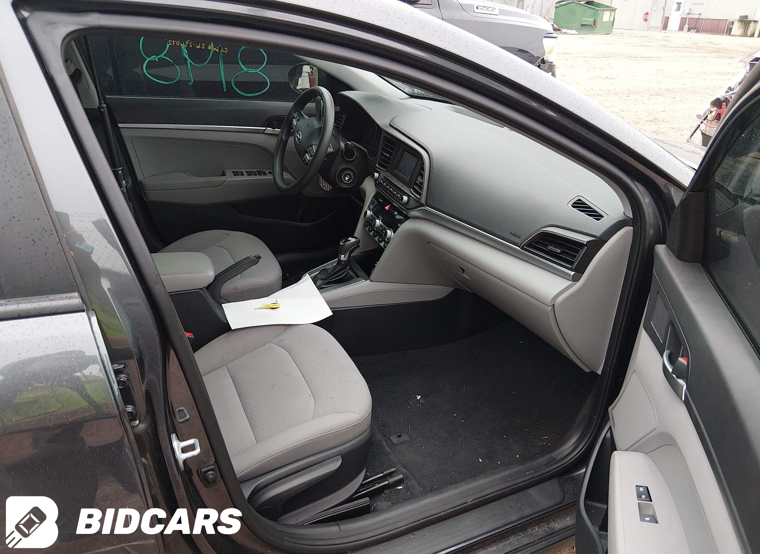 2020 Hyundai Elantra, SE