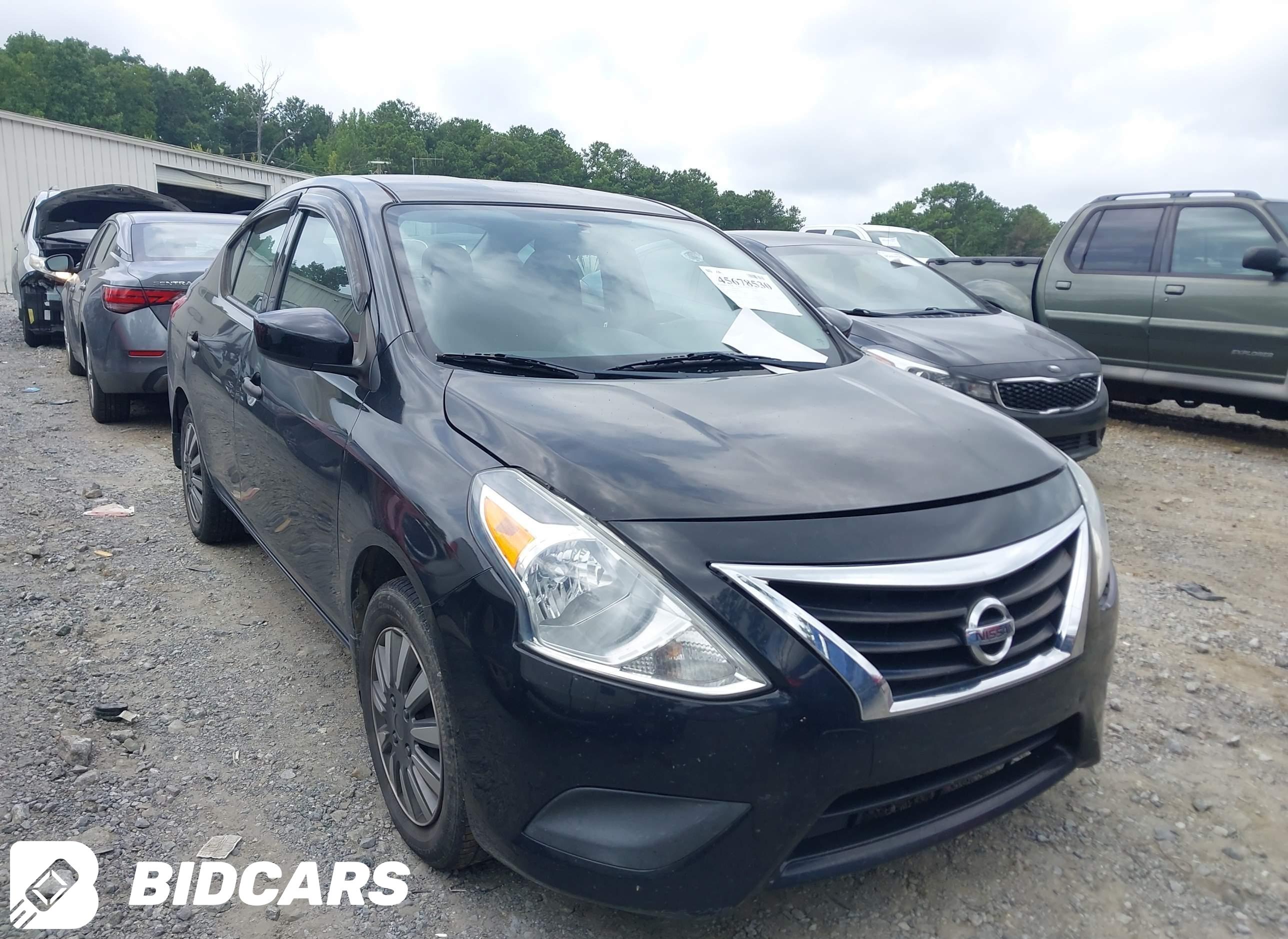 2017 Nissan Versa, 1.6 S+