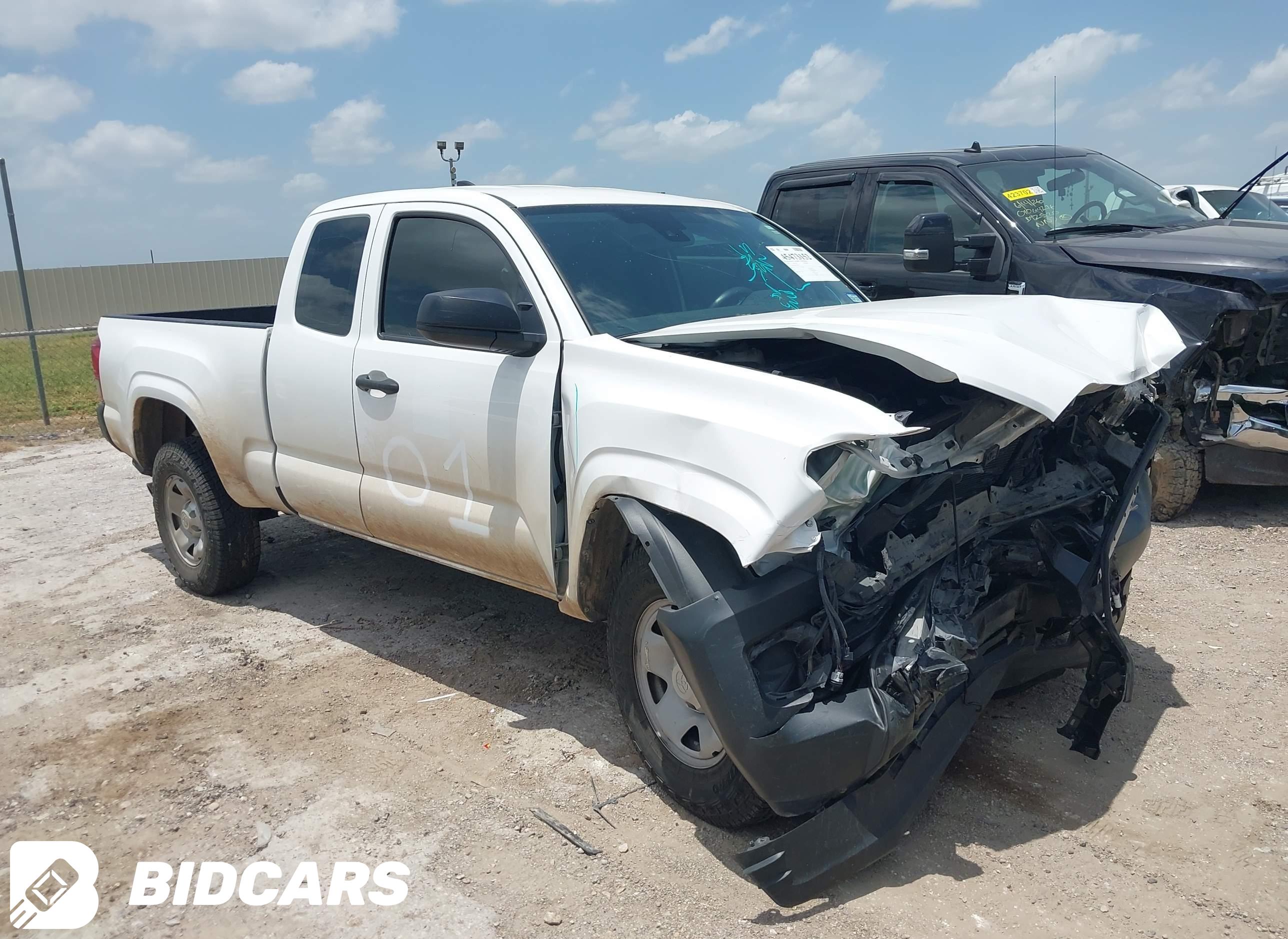 2018 Toyota Tacoma, SR