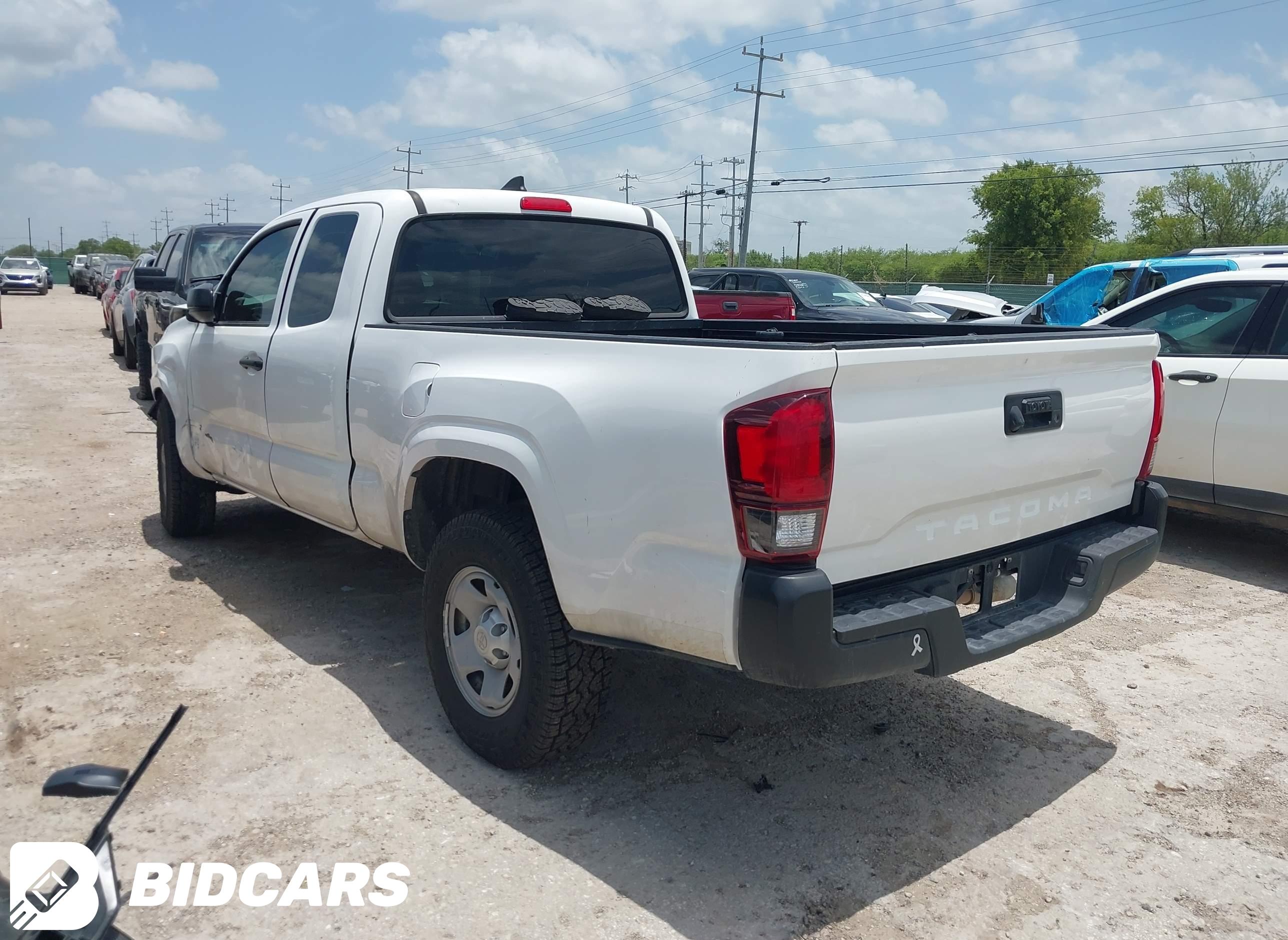 2018 Toyota Tacoma, SR