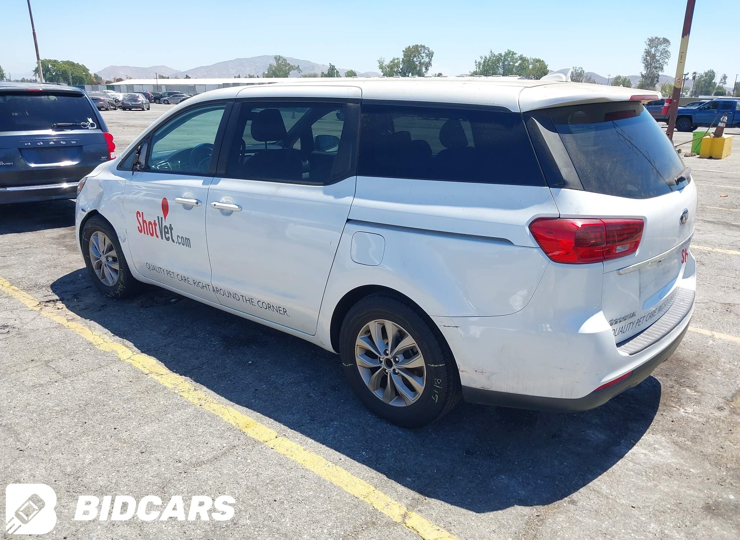 2019 KIA Sedona, LX