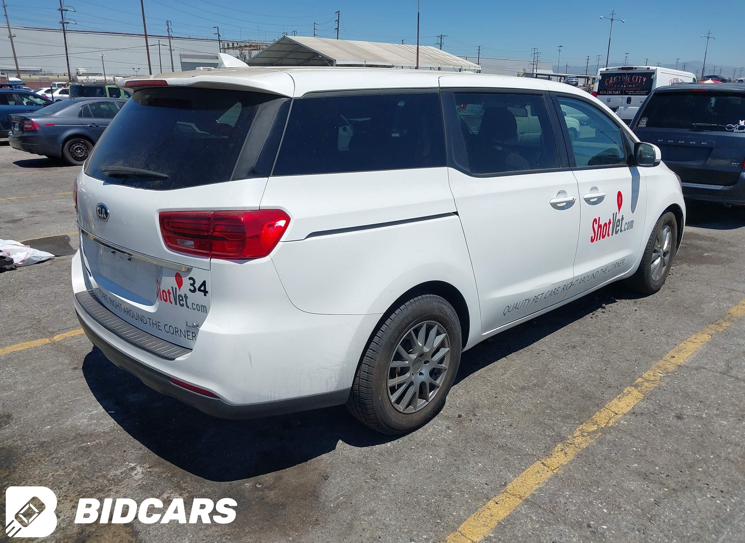 2019 KIA Sedona, LX
