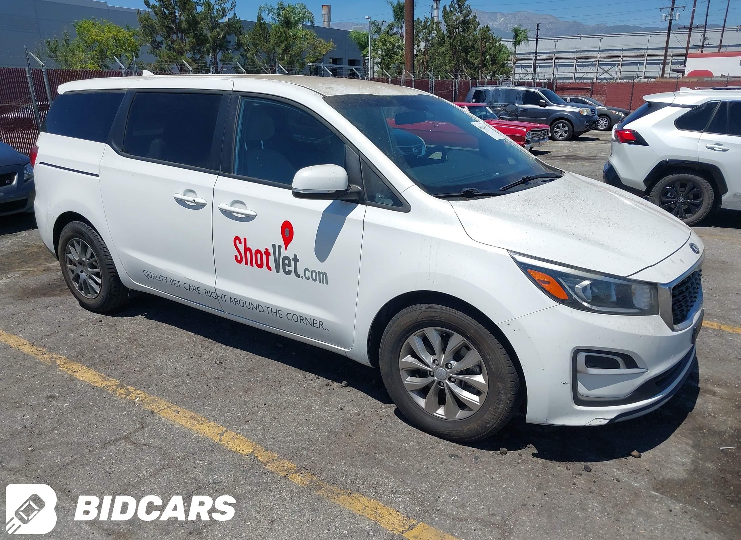 2019 KIA Sedona, LX