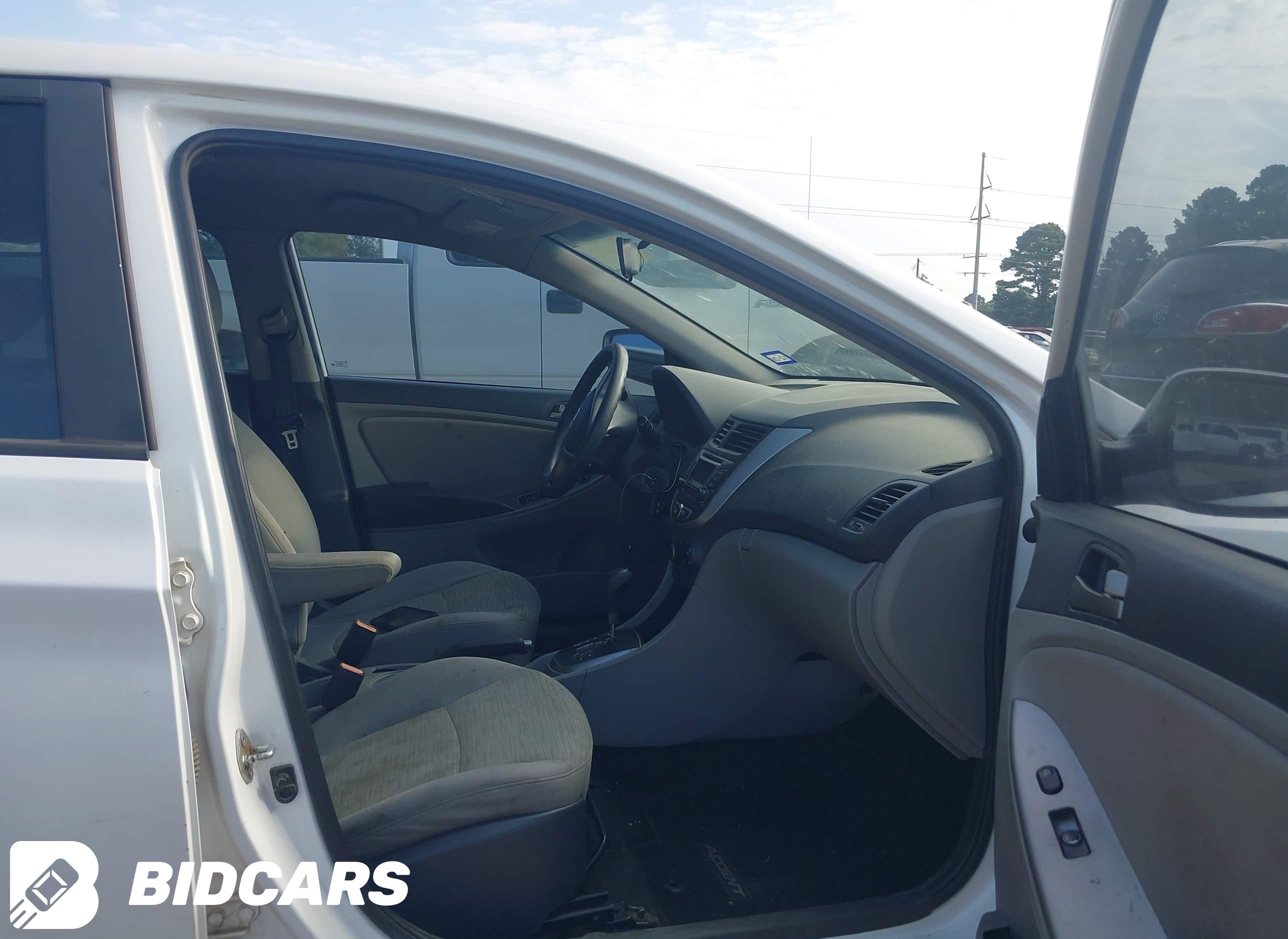 2016 Hyundai Accent, SE