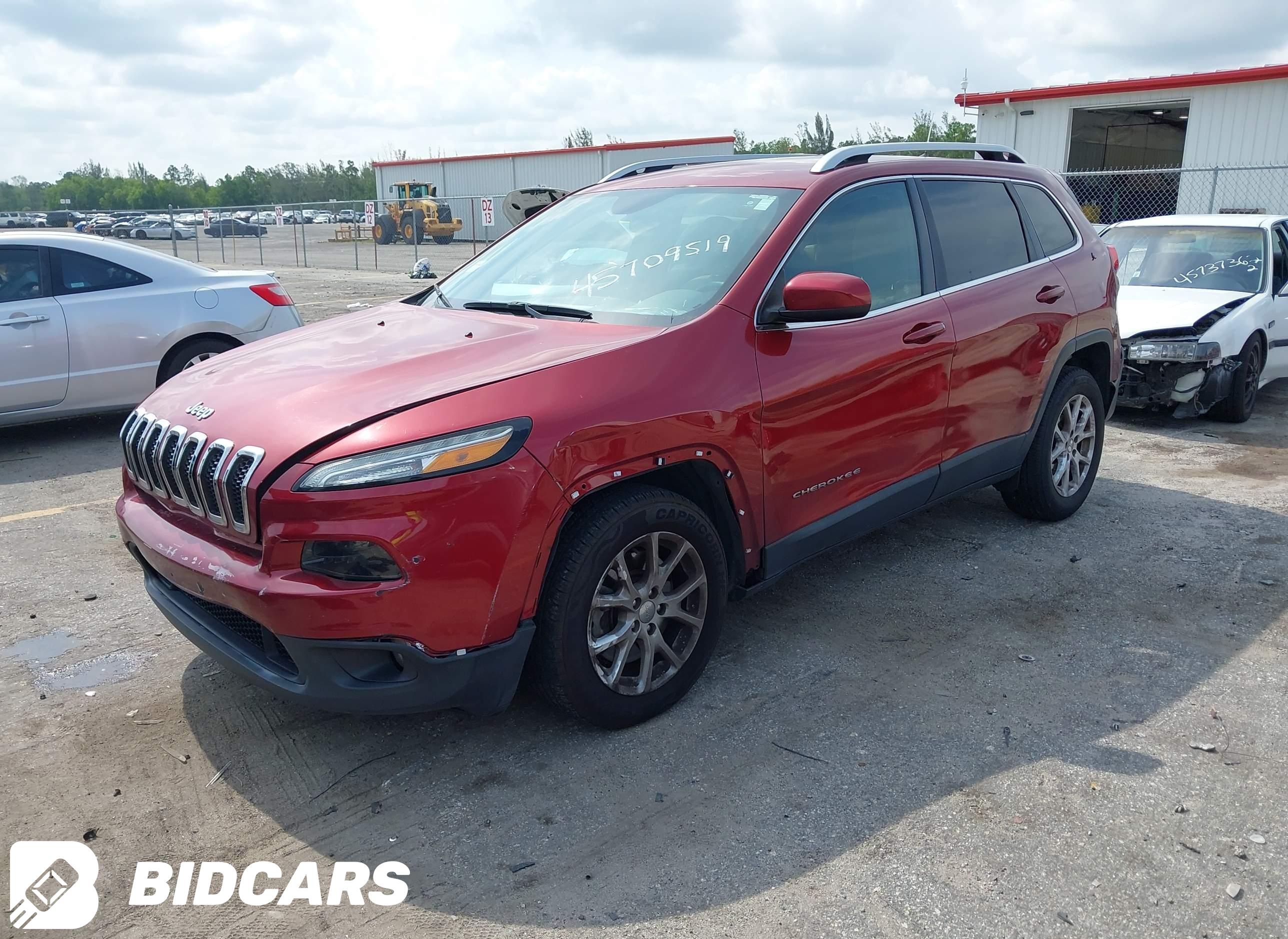 2017 Jeep Cherokee, Latitude