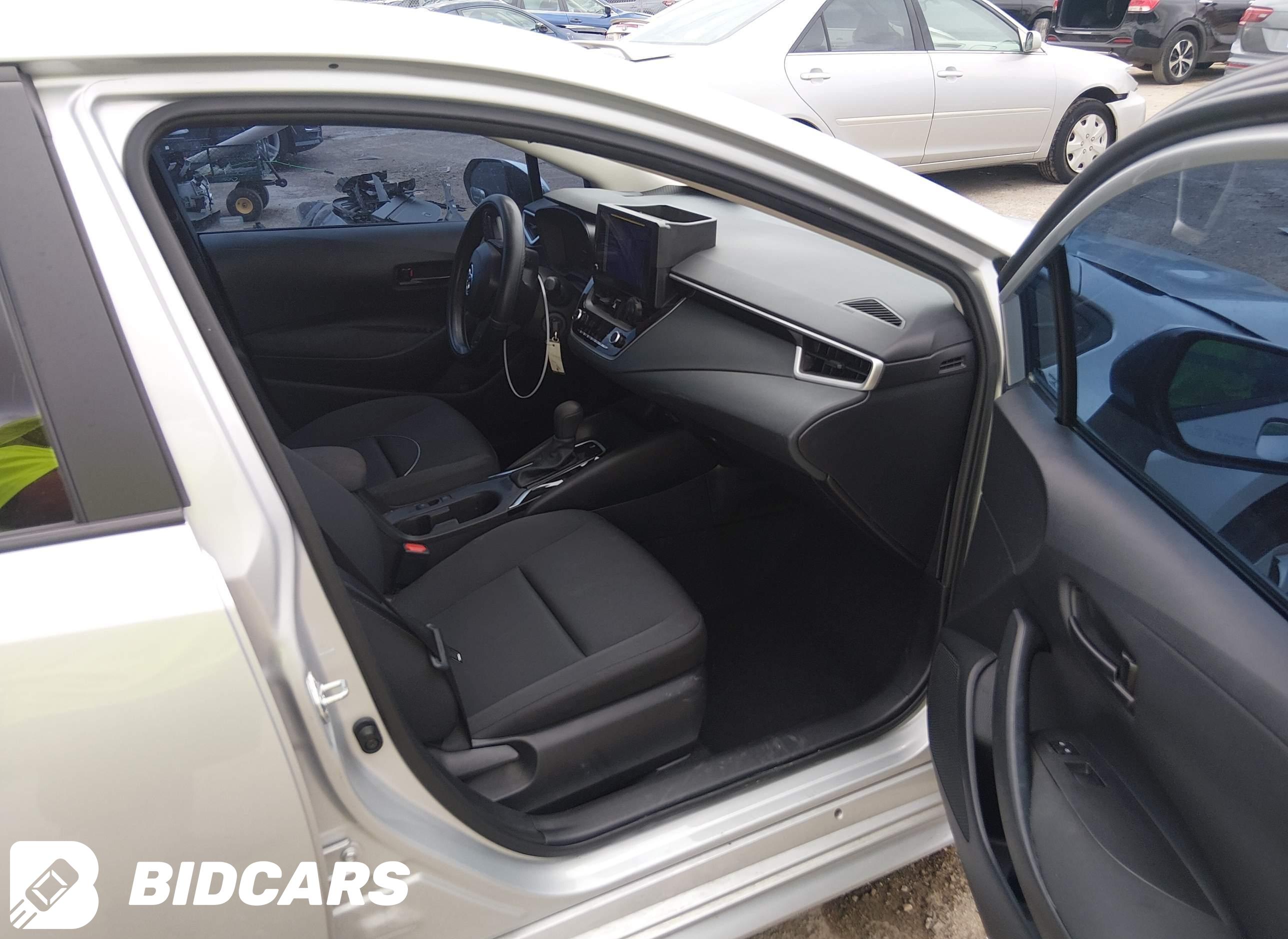 2025 Toyota Corolla, LE