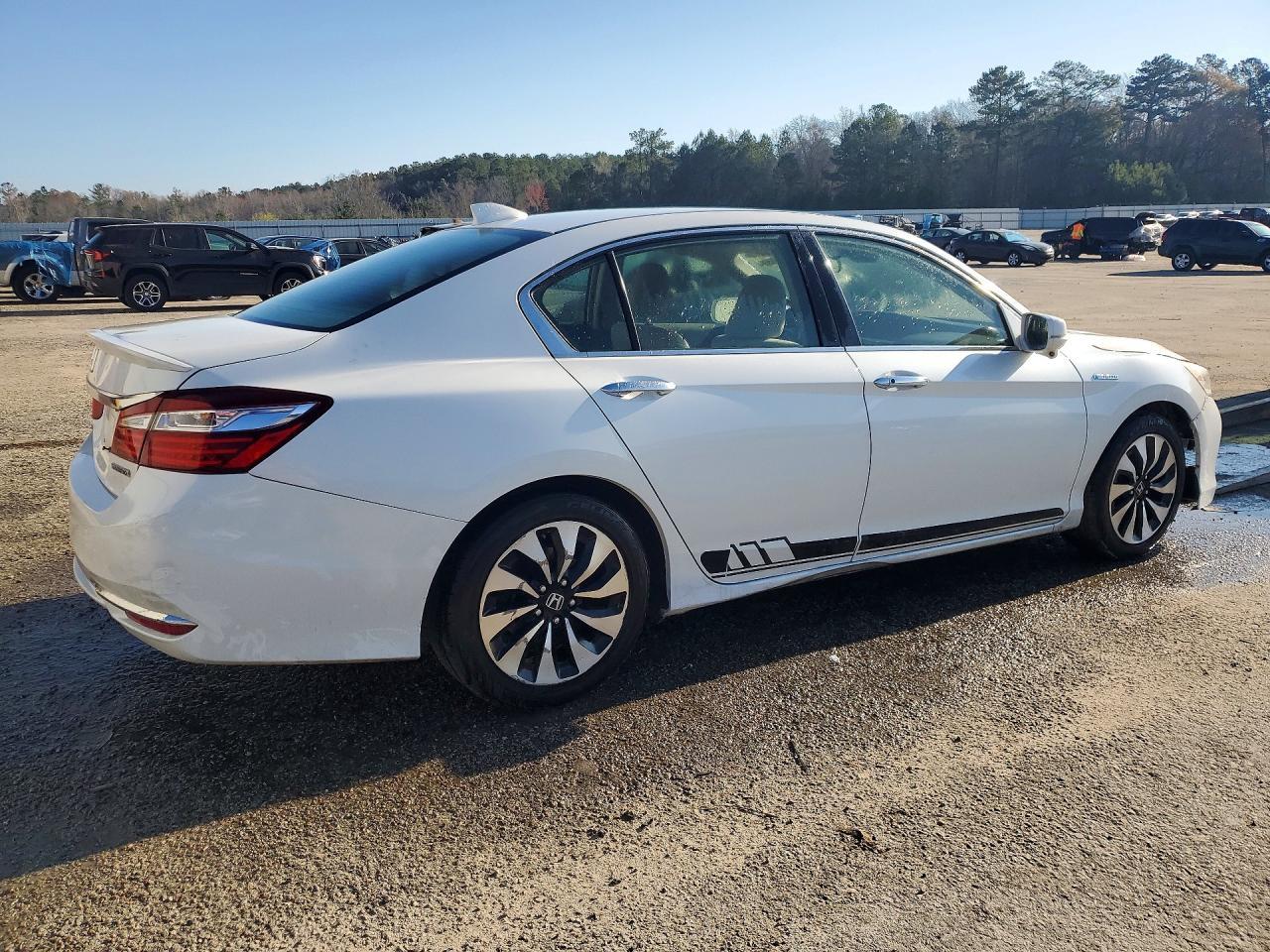 2017 Honda Accord, Hybrid