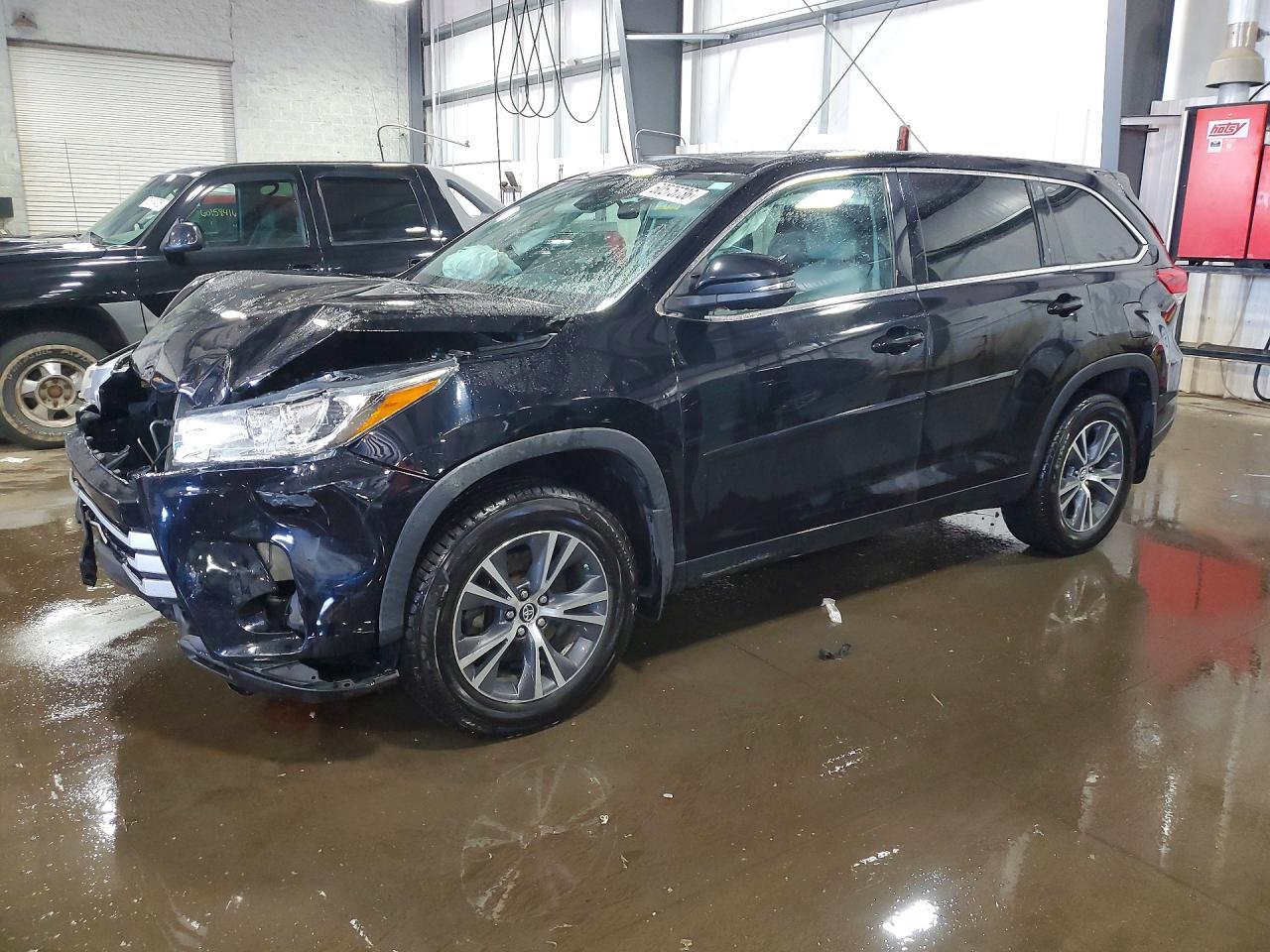 2018 Toyota Highlander, LE
