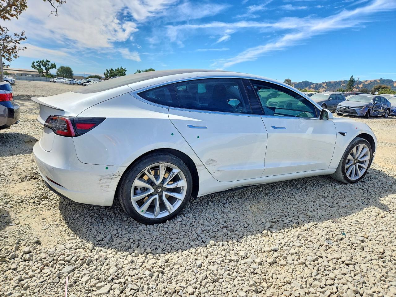 2017 Tesla MODEL 3