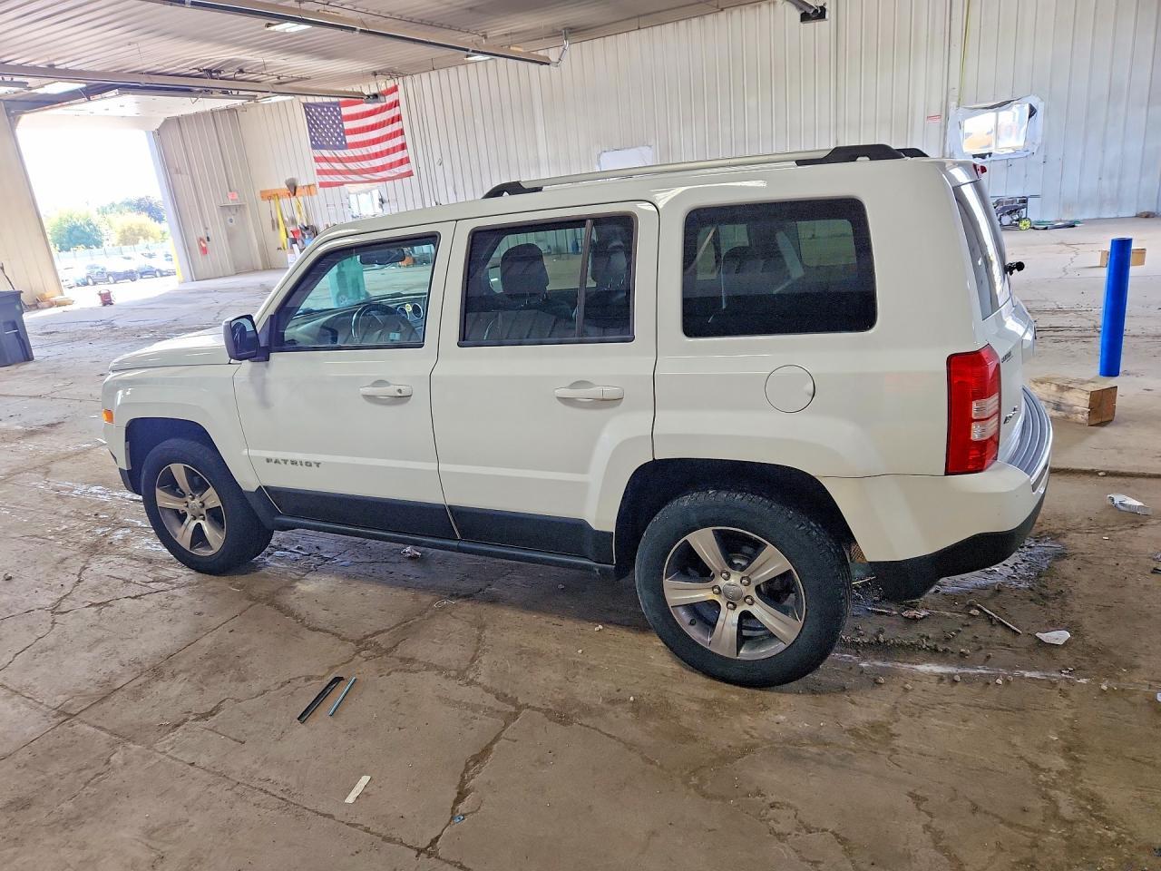 2016 Jeep Patriot, Latitude