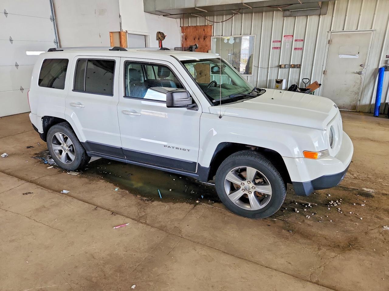 2016 Jeep Patriot, Latitude