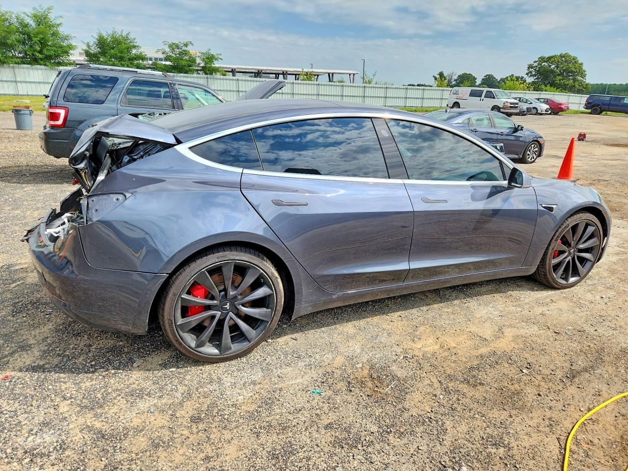 2020 Tesla MODEL 3