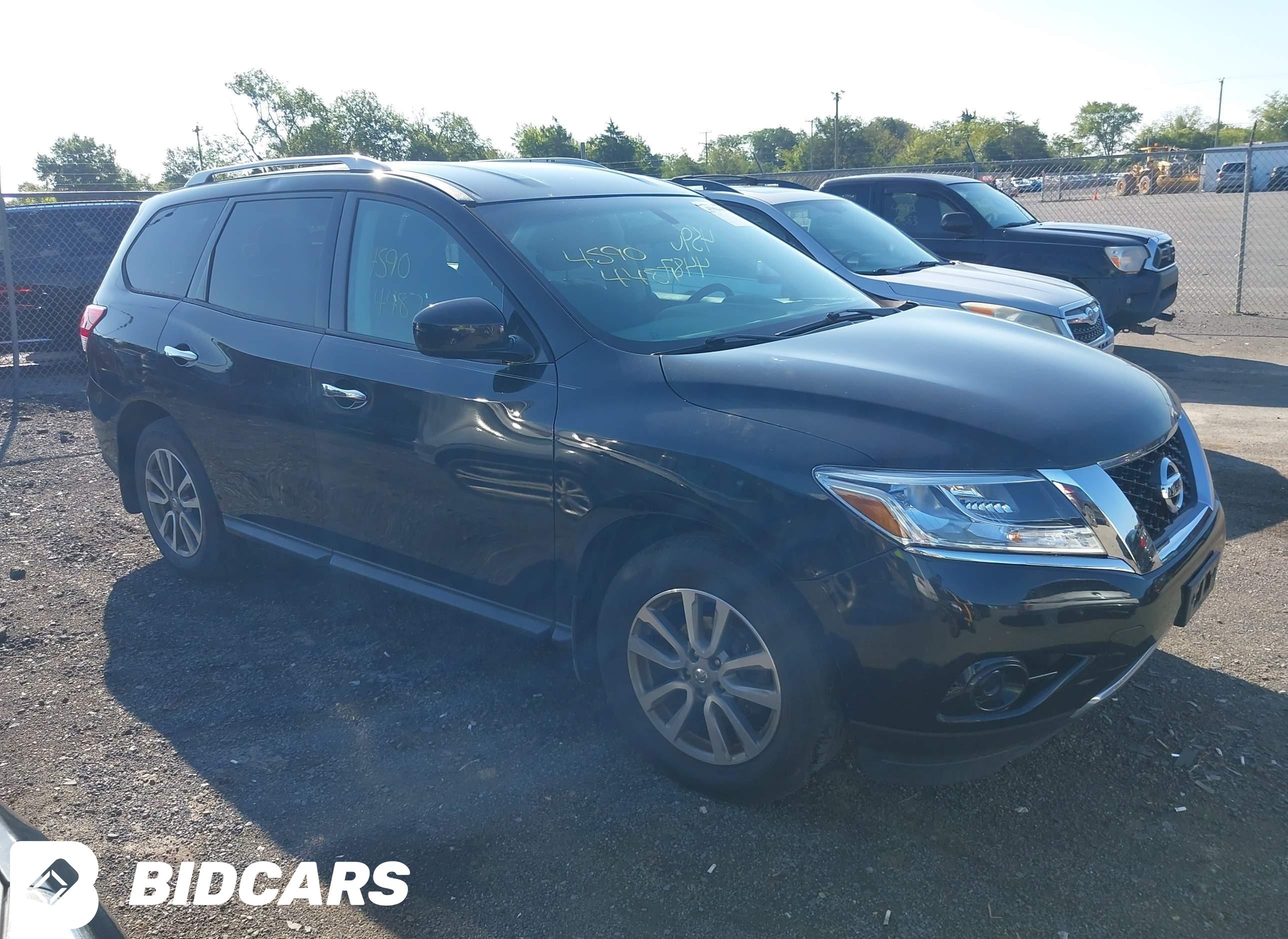 2016 Nissan Pathfinder, S