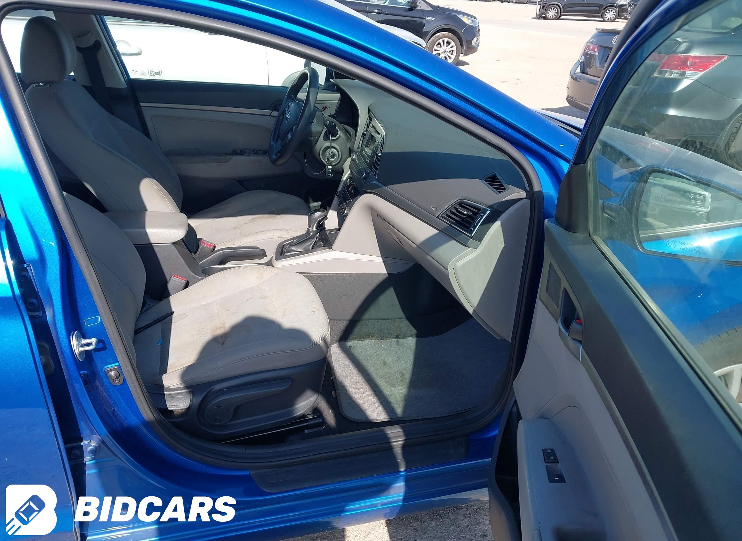 2017 Hyundai Elantra, SE