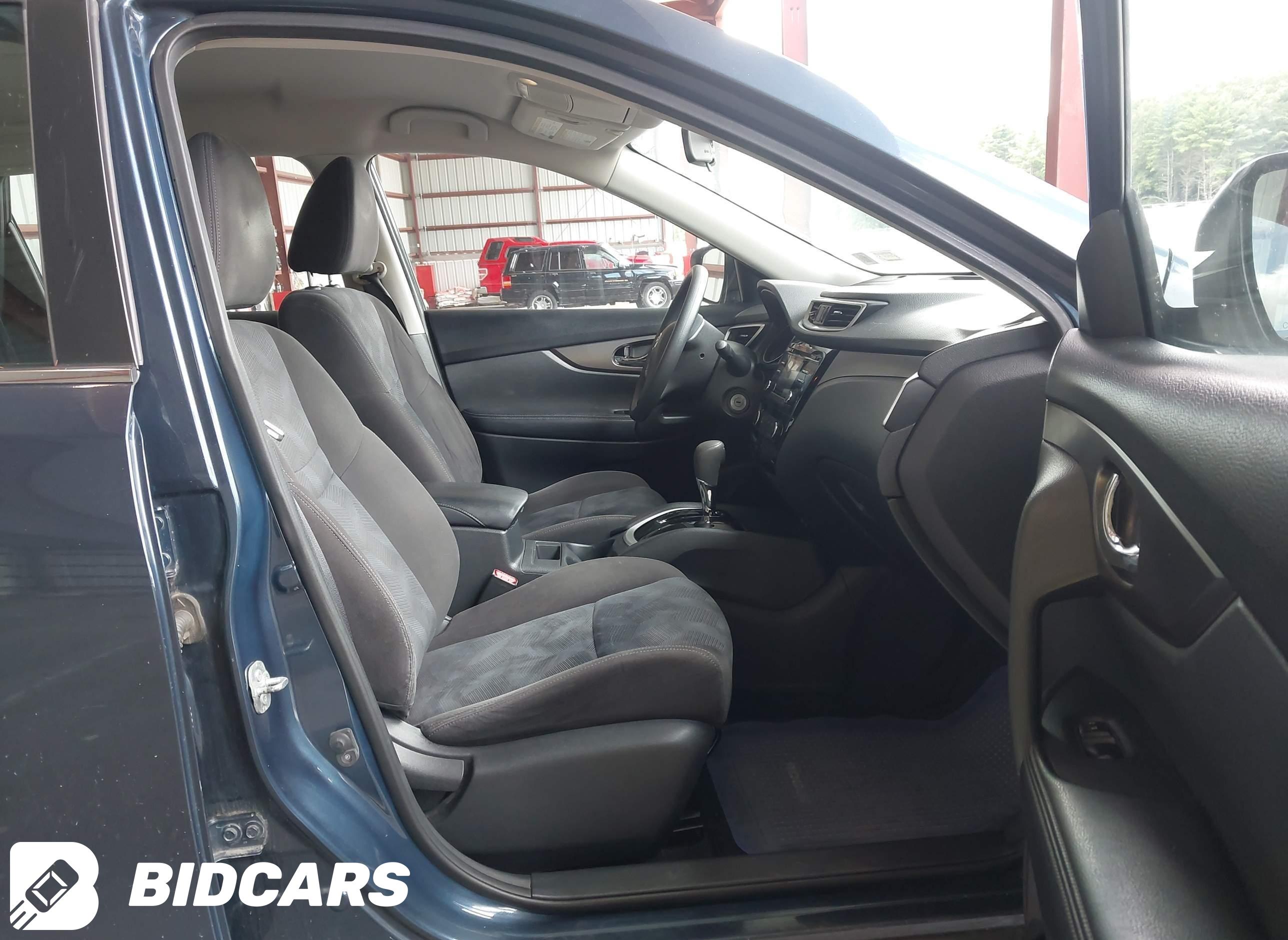 2015 Nissan Rogue, S