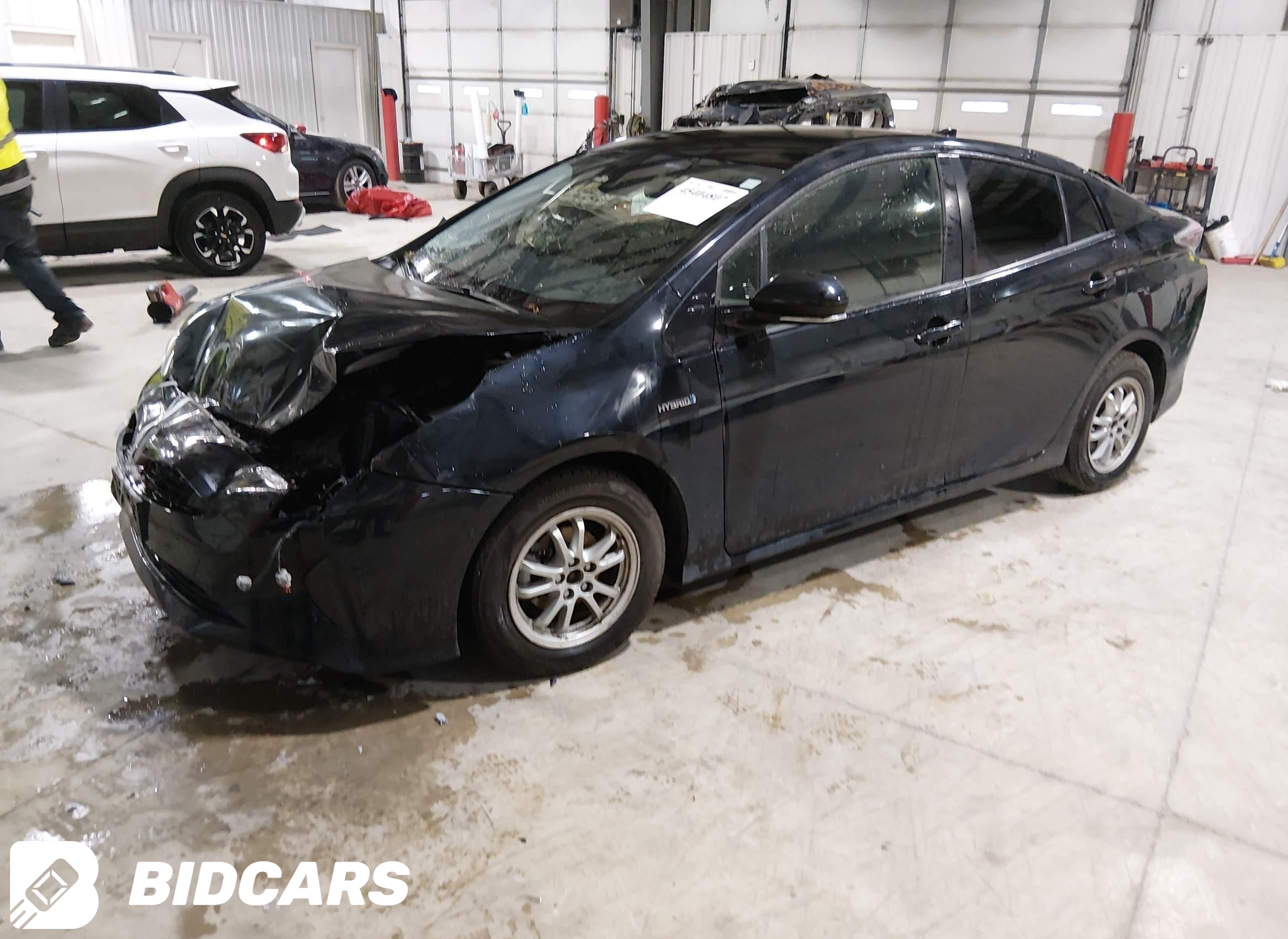 2018 Toyota Prius, Three