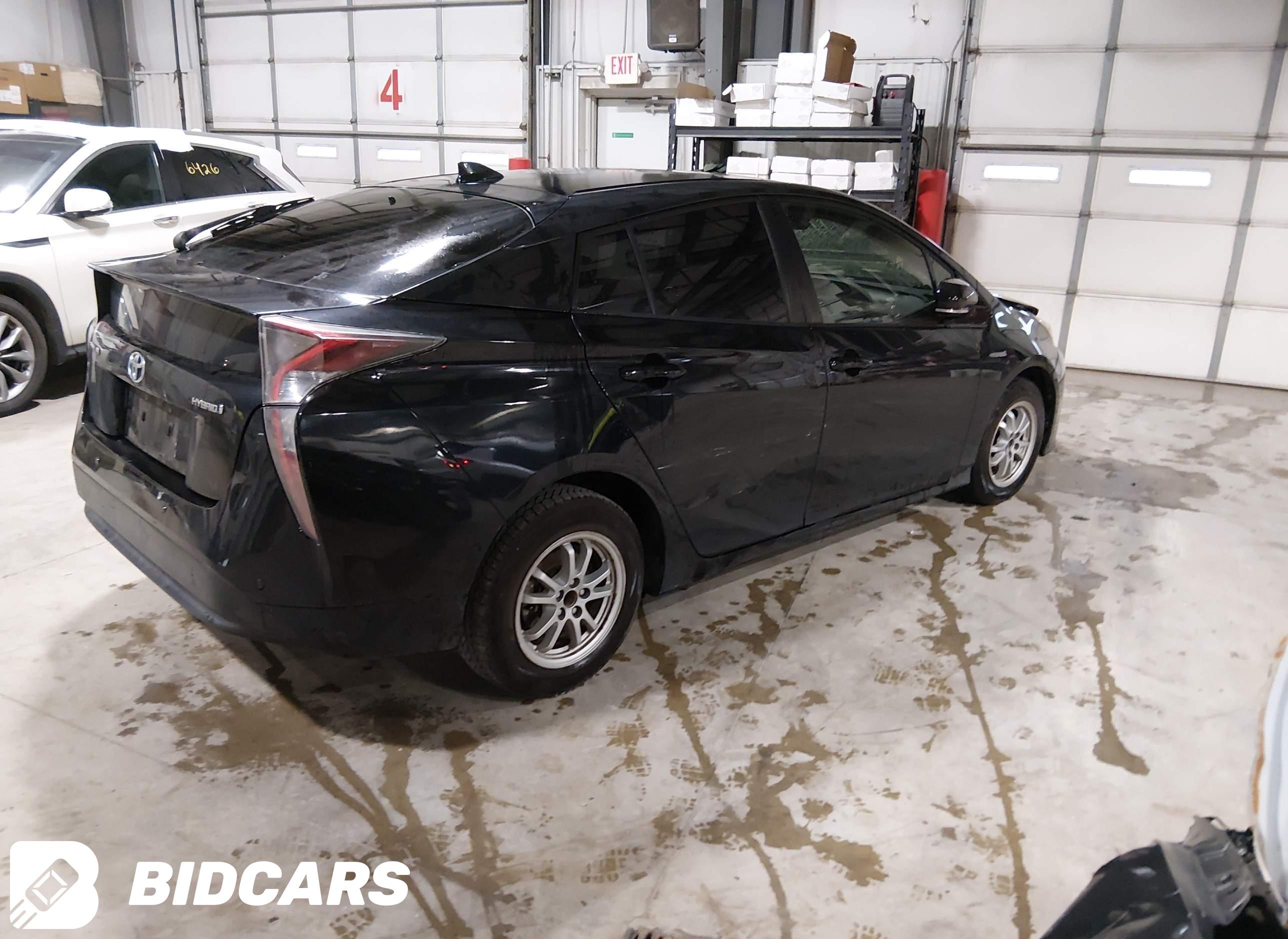 2018 Toyota Prius, Three