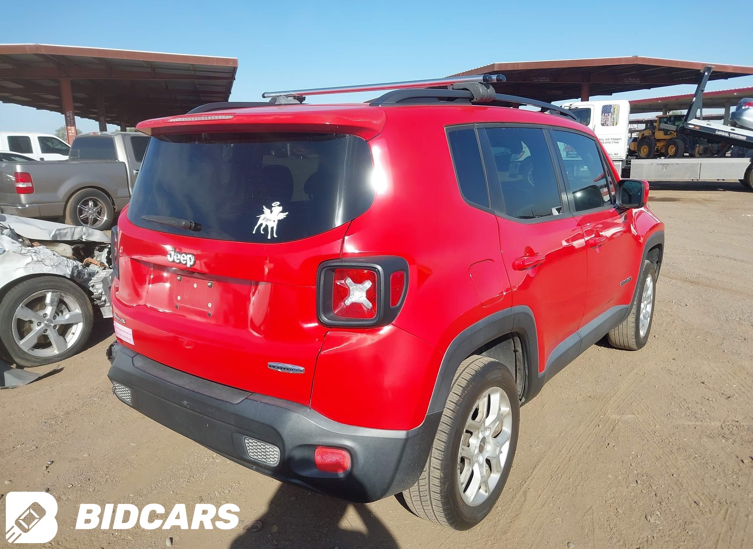 2016 Jeep Renegade, Latitude