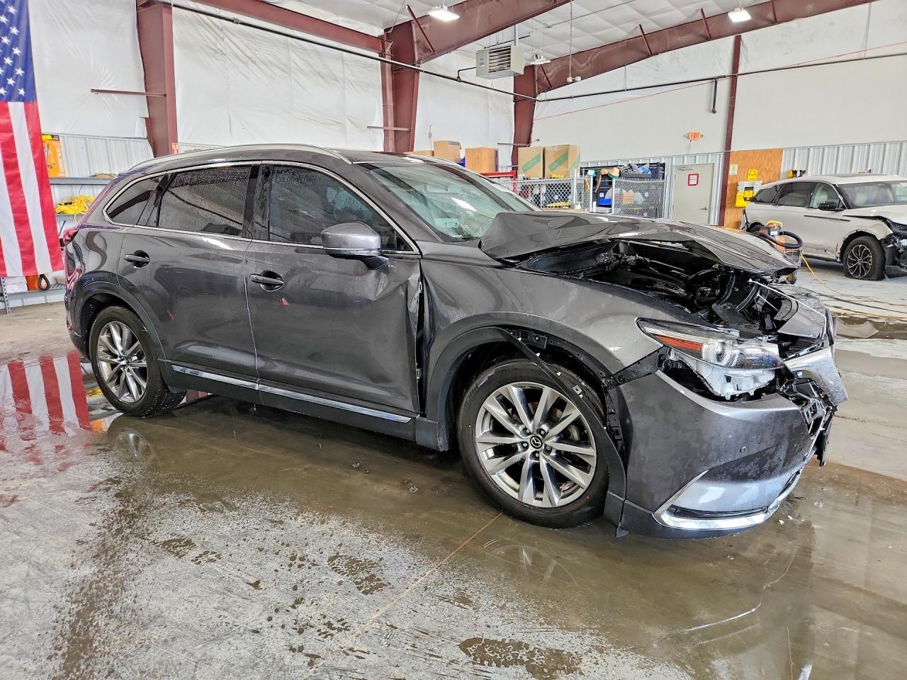 2018 Mazda CX-9, Signature