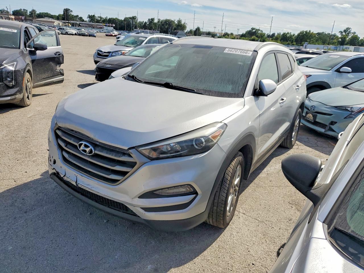 2016 Hyundai Tucson, SE