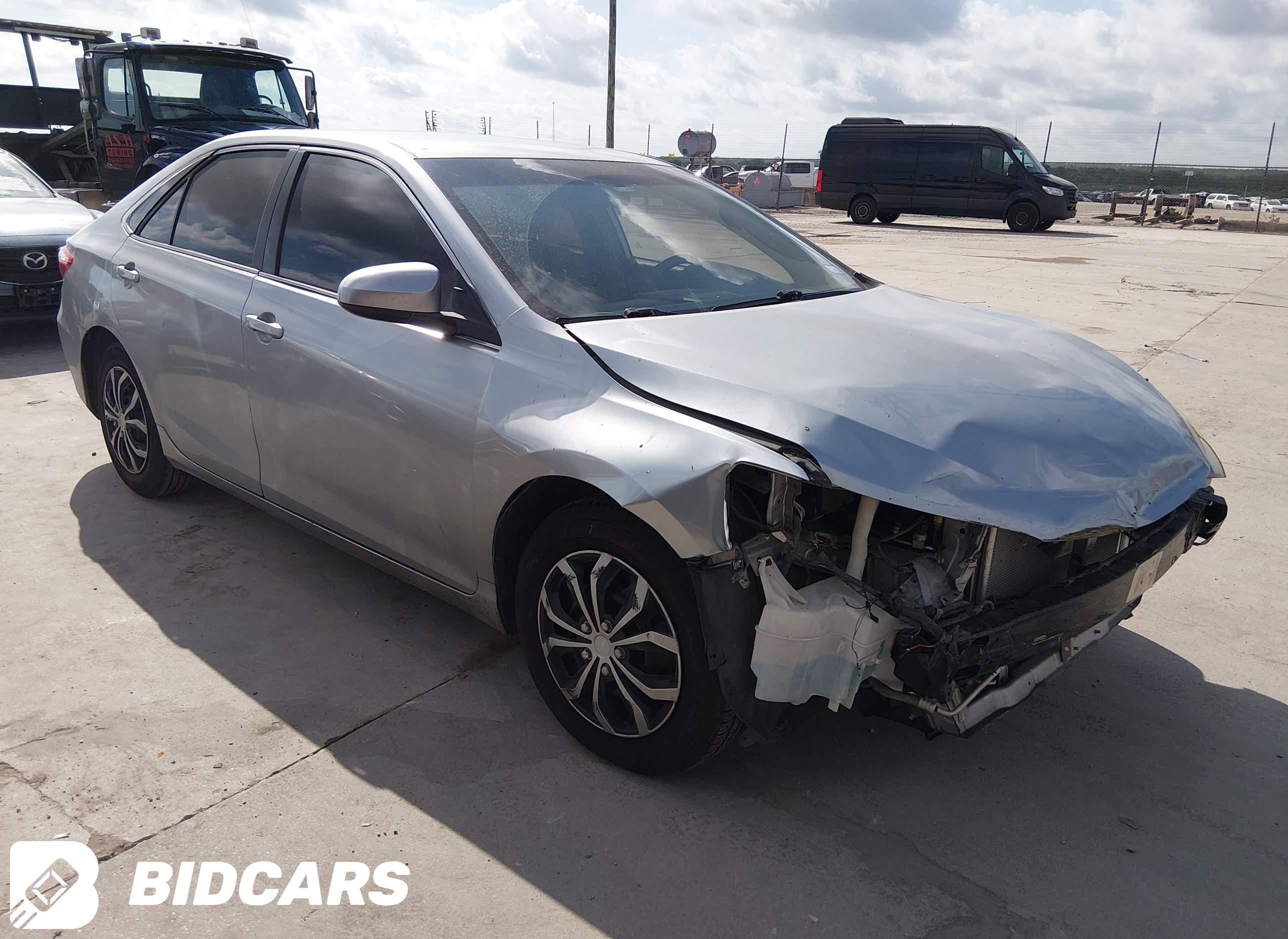 2017 Toyota Camry, LE