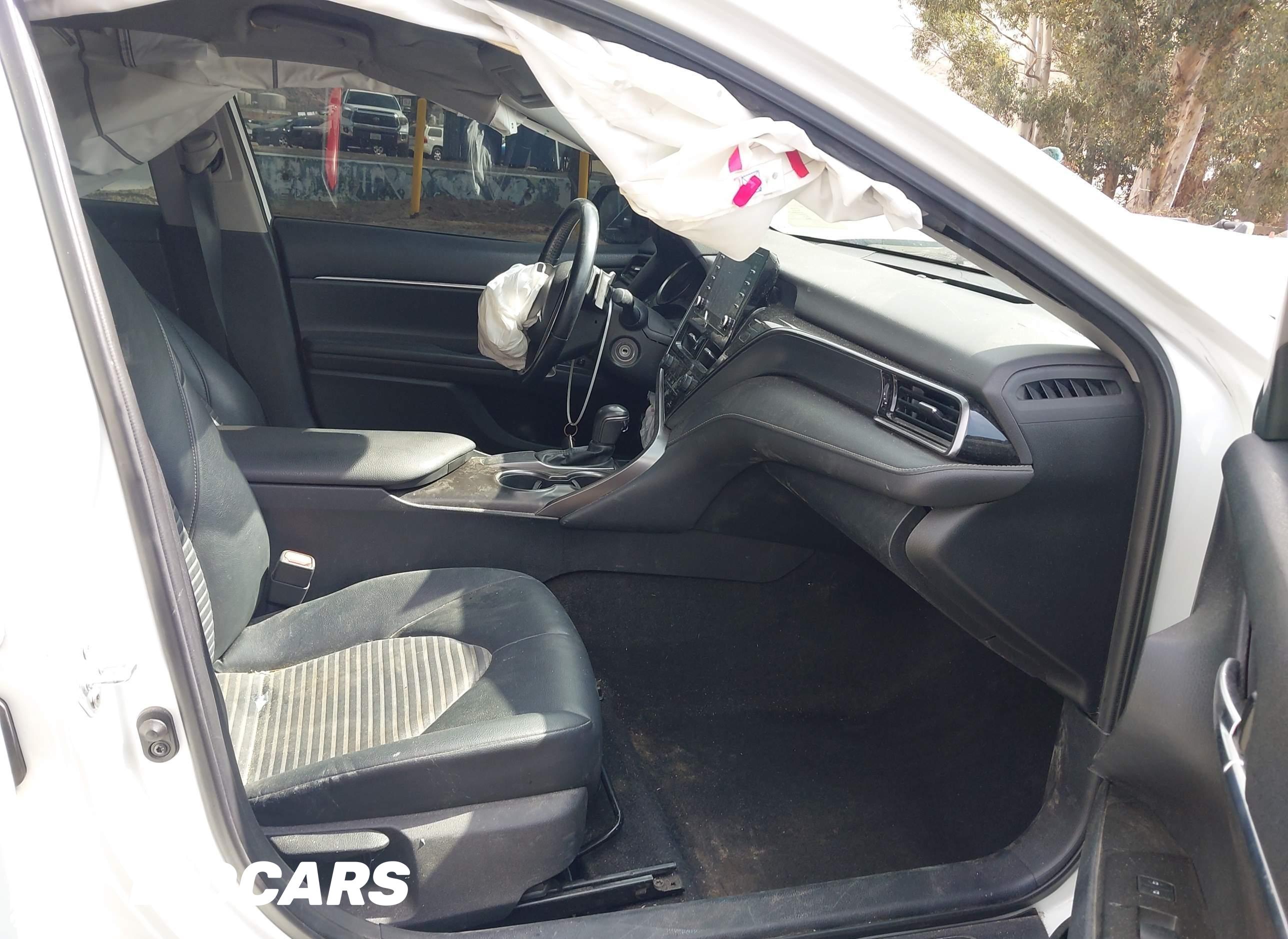 2021 Toyota Camry, SE