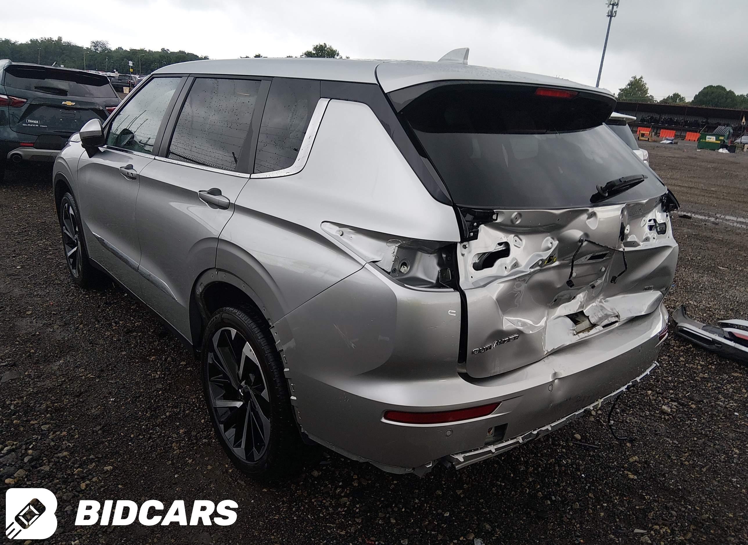 2022 Mitsubishi Outlander, Bl...