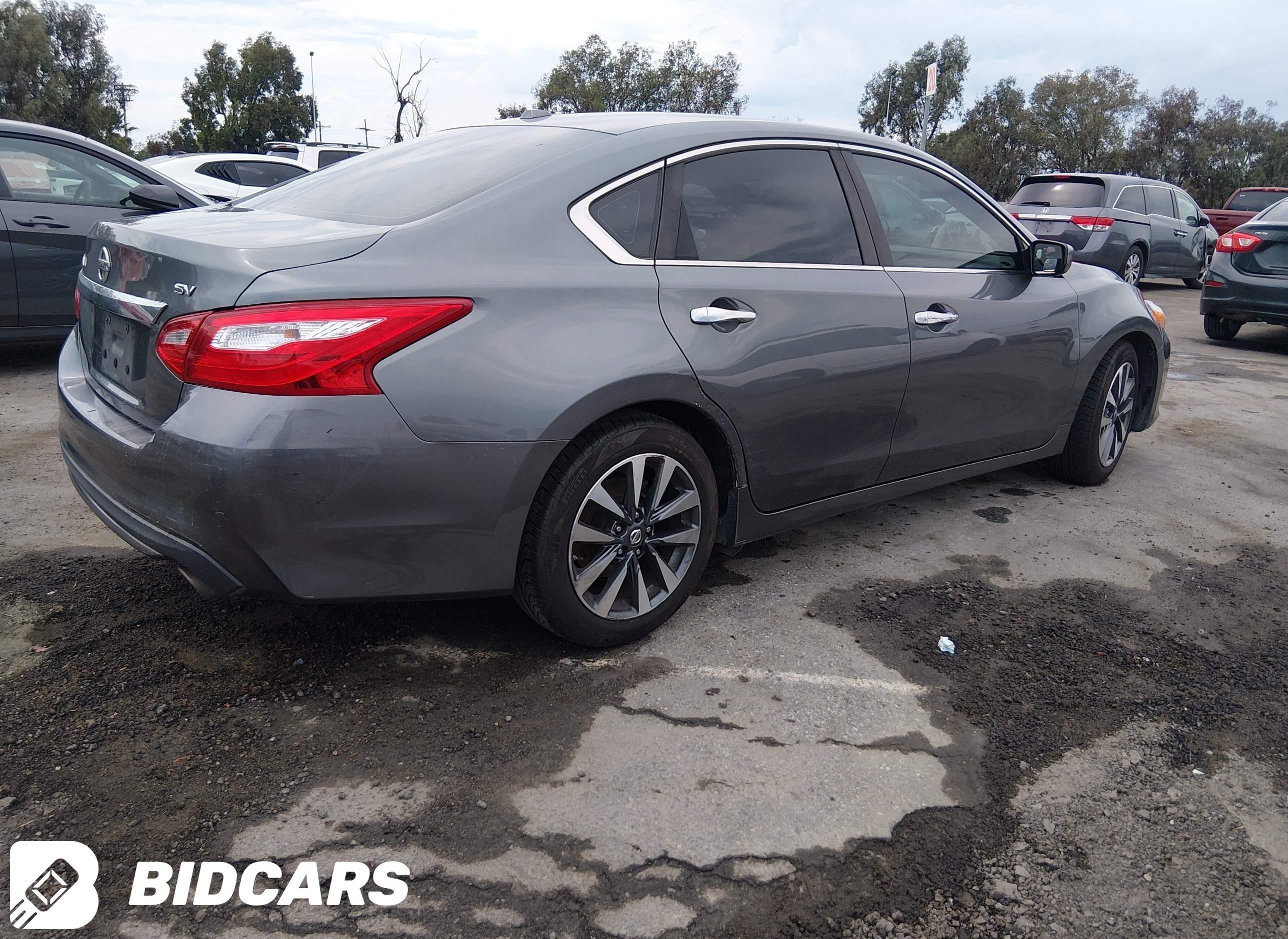 2017 Nissan Altima, 2.5 SV