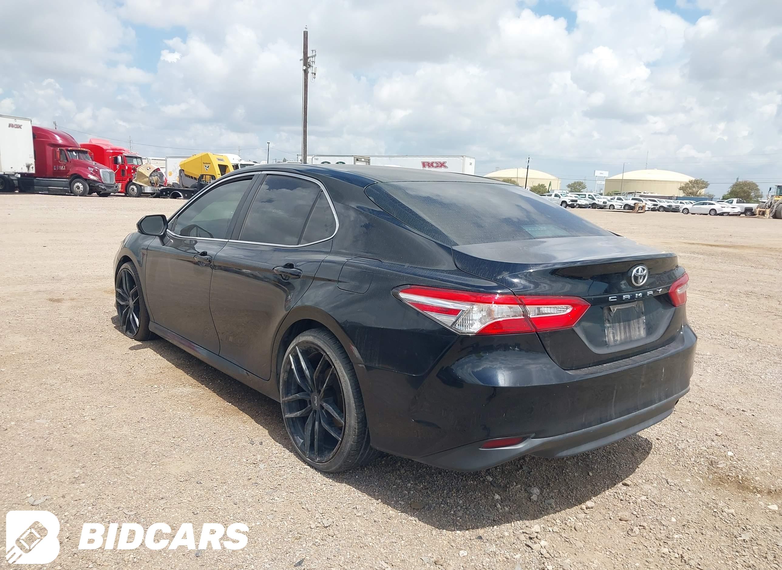 2018 Toyota Camry, LE