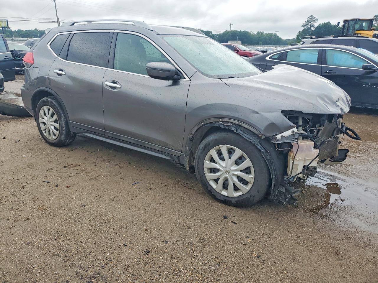 2017 Nissan Rogue, S