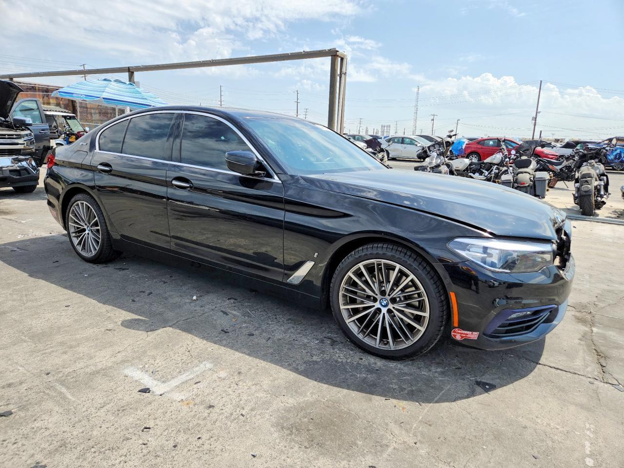 2018 BMW 5 Series, 530E