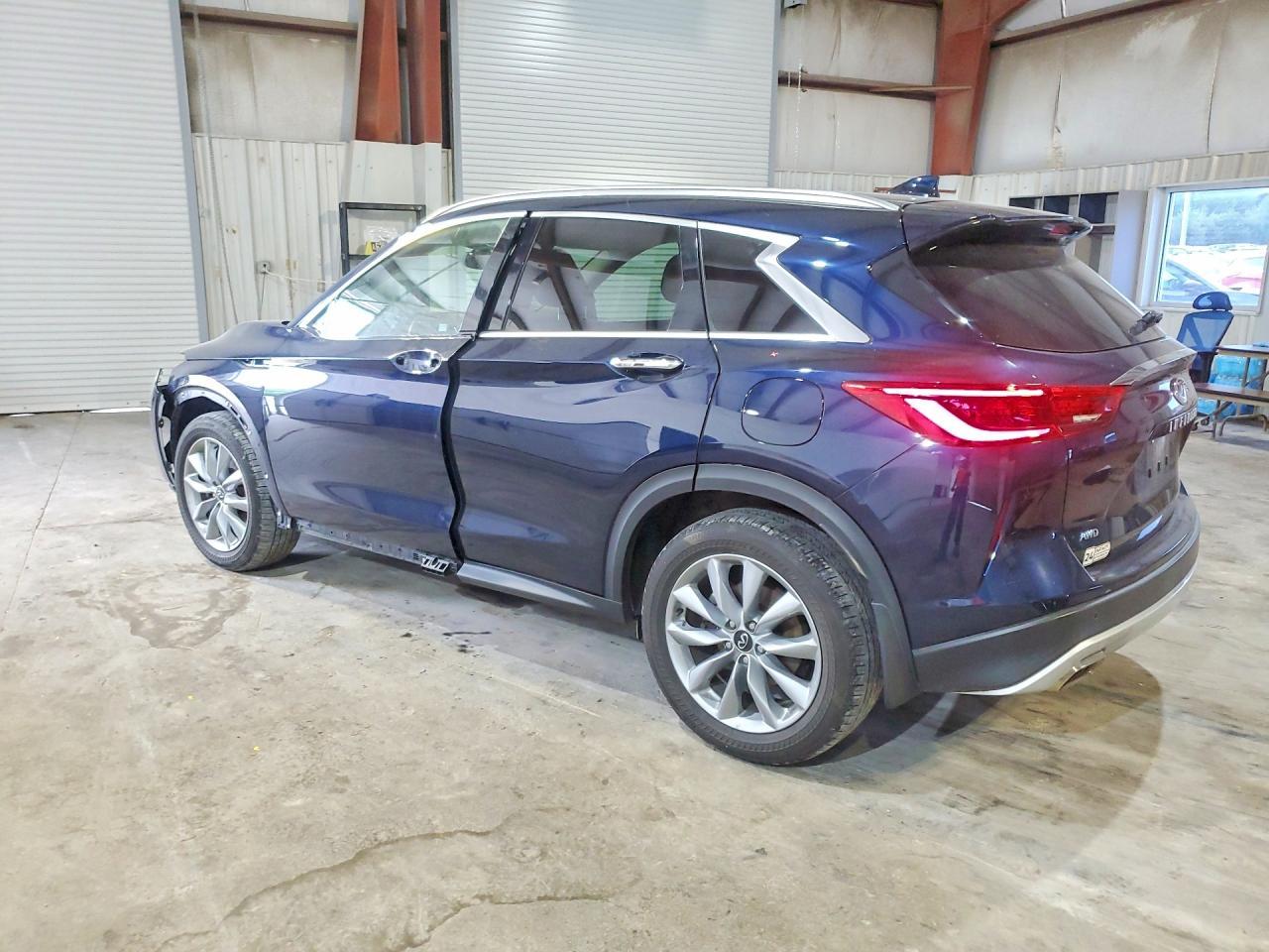 2021 Infiniti QX50, Luxe