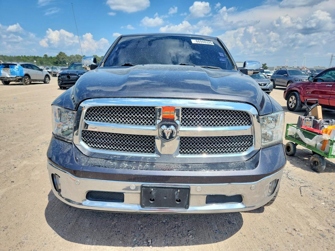 2017 RAM 1500, Slt