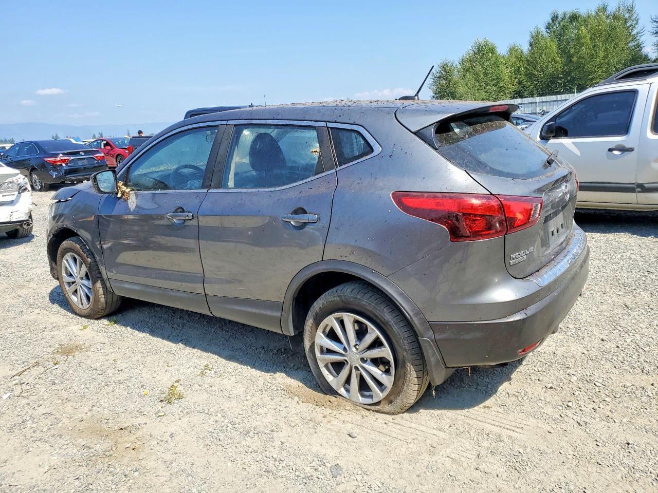 2017 Nissan Rogue, S